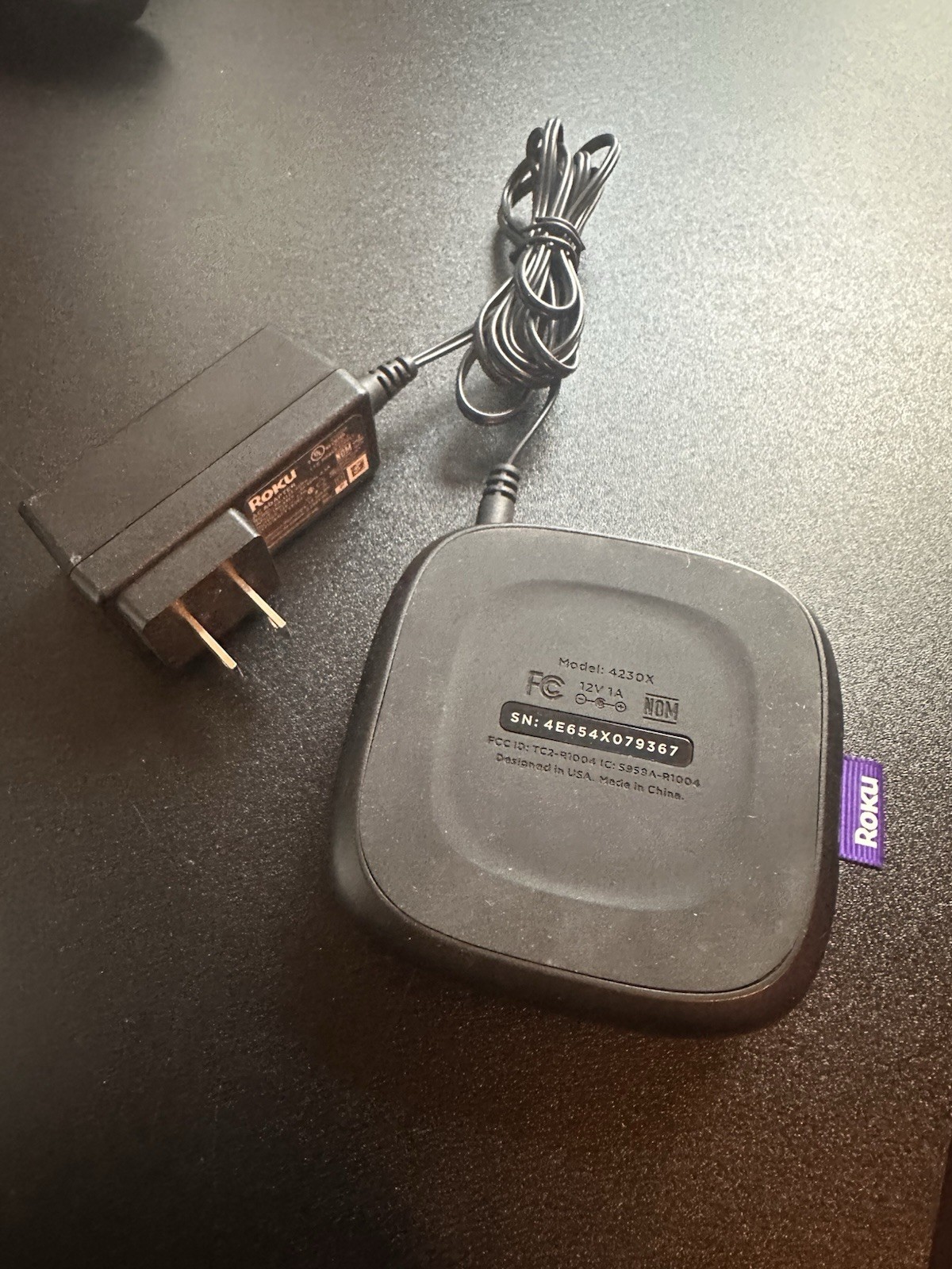 Roku 3 Streaming Media Player 4230X Box Black with Power Adapter and Remote