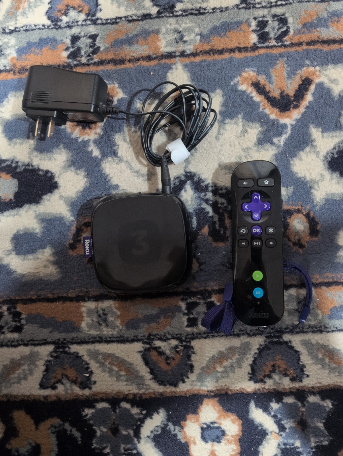 Roku 3 Media Streaming Player Model 4200X Power Cord Remote Control HDMI Port