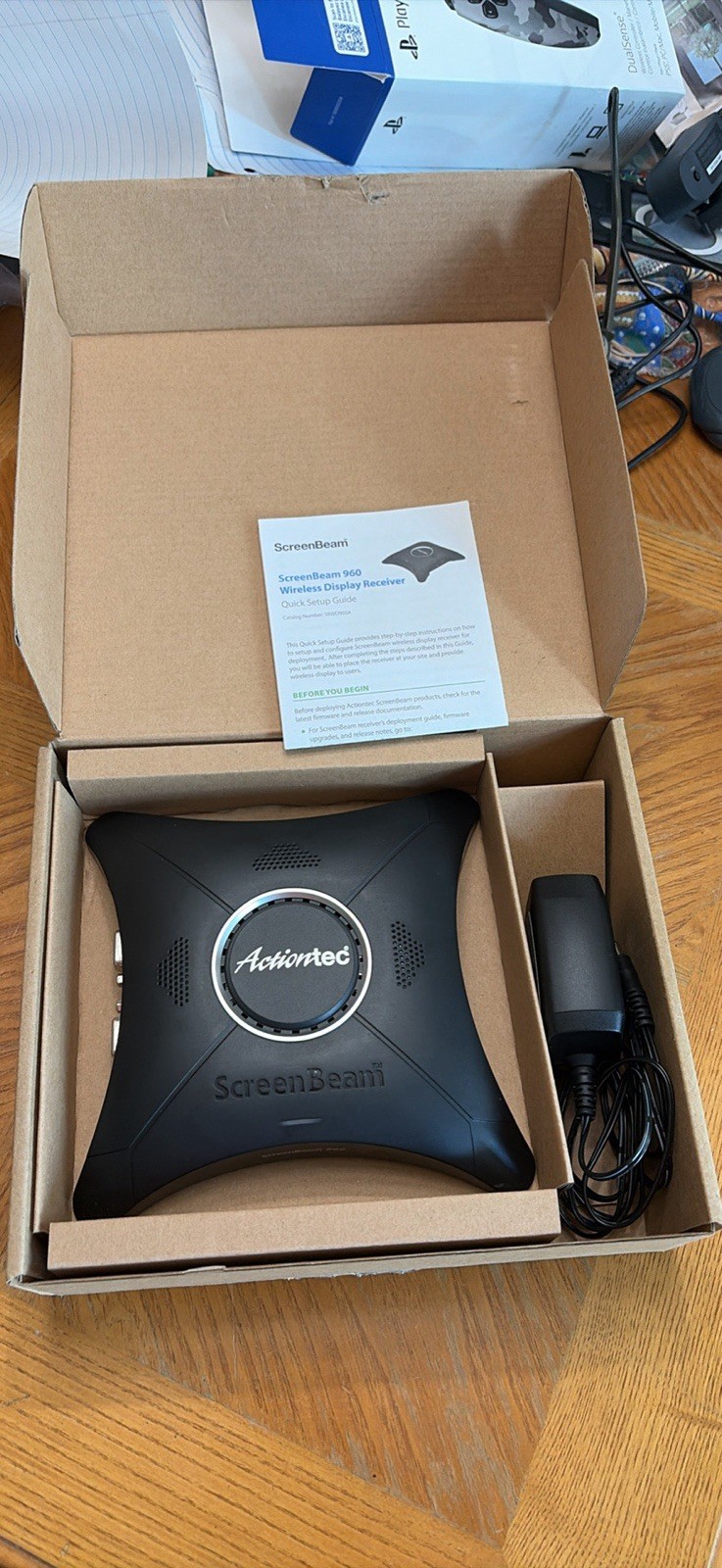 ScreenBeam 960 Wireless Display Receiver Native Screen Mirroring, Black