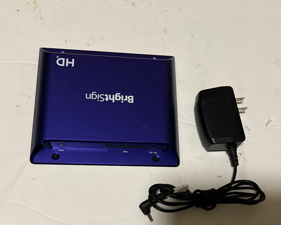 BrightSign HD223 Full HD Standard I/O HTML5 Player–WIFI With AC Adapter