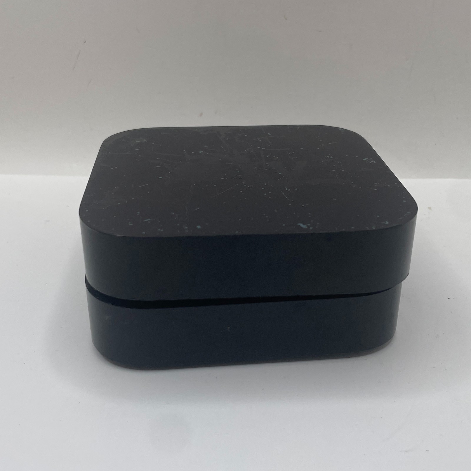 Apple TV A1378 EMC2411 2nd Gen HDMI Optical Audio Streaming Players – Lot Of 2