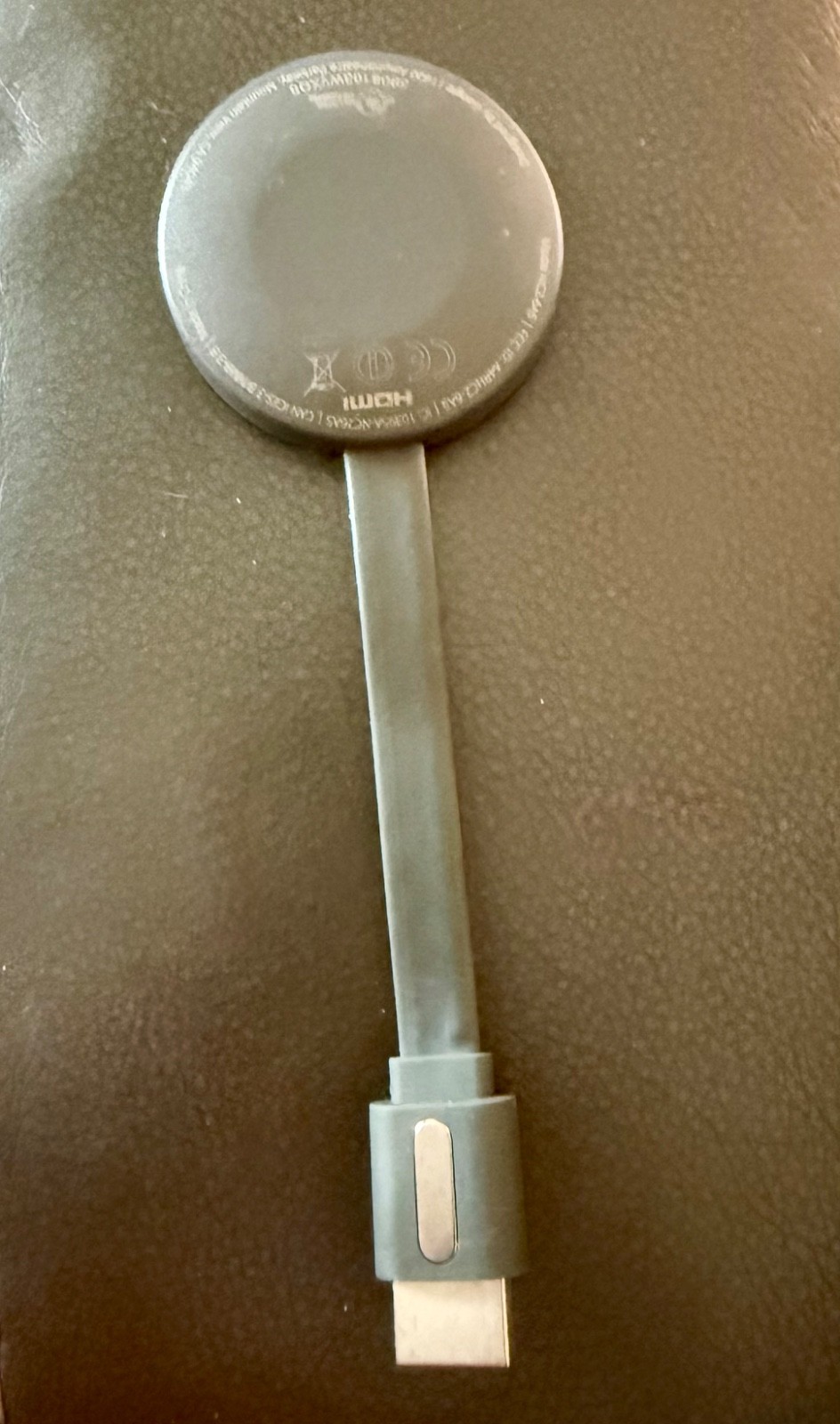 Google Chromecast Portable Media Streamer (NC2-6A5)