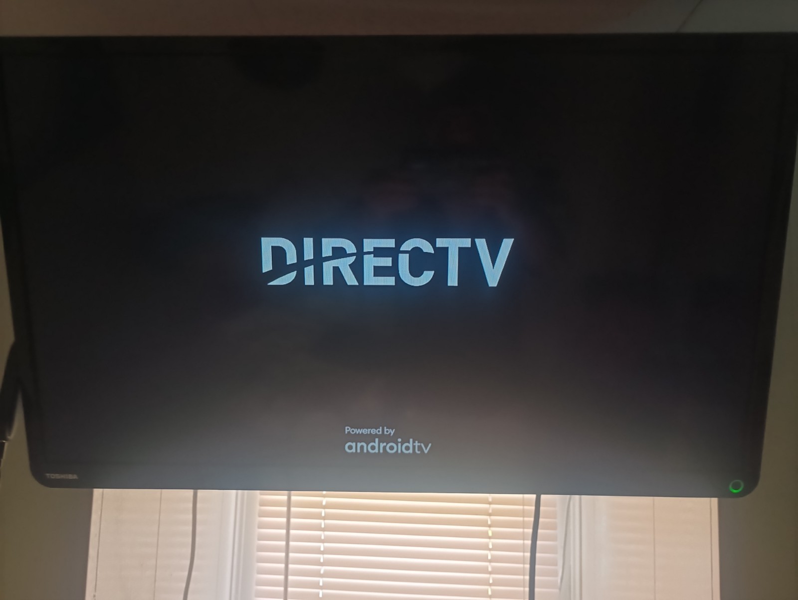 Direct TV Gemini Air P21KW-500 – Streaming Device With AC Adapter ( No Remote )
