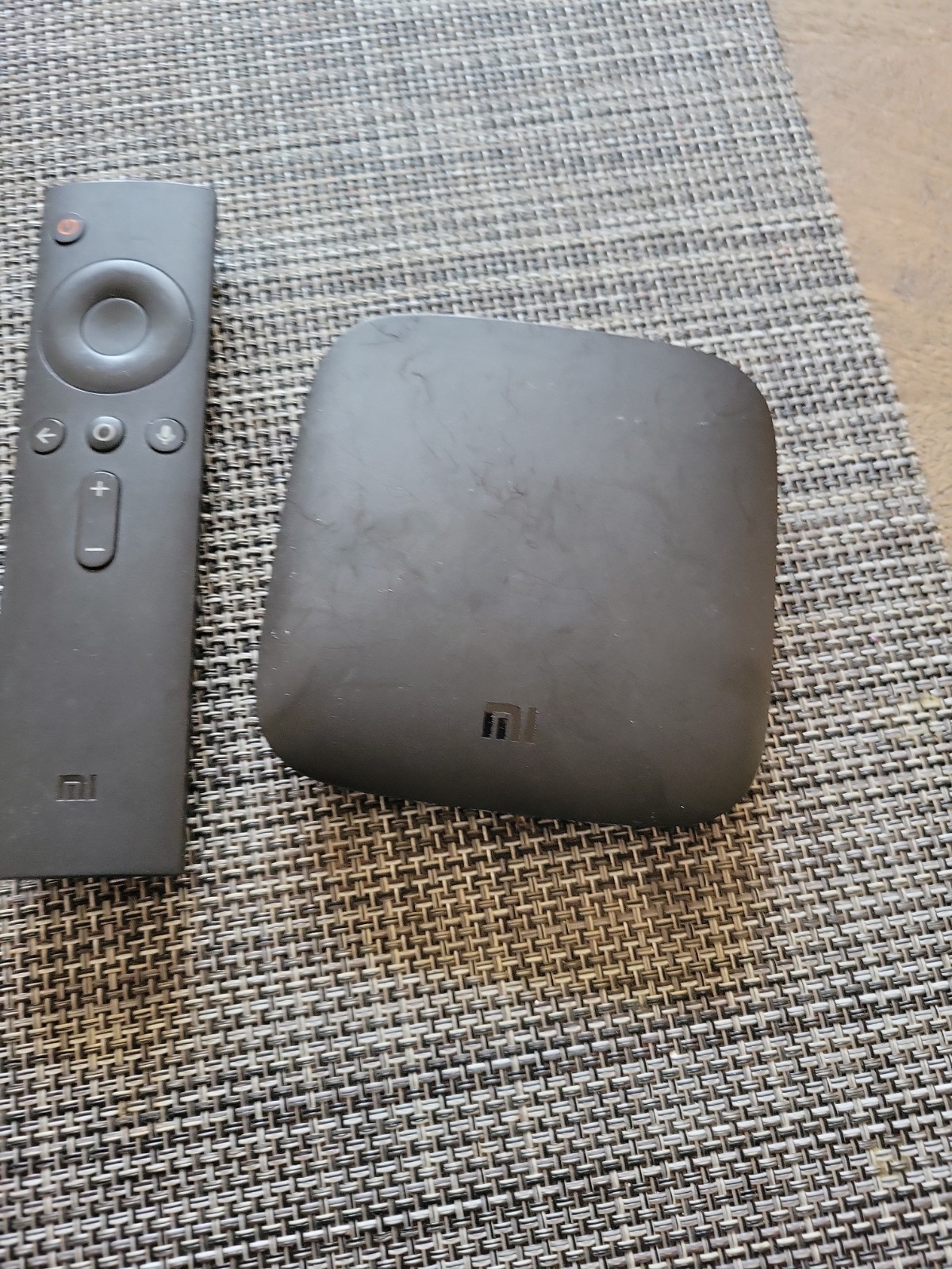 2 Xiaomi Mi Box MDZ-16-AB Android TV 4K – 1 REMOTE