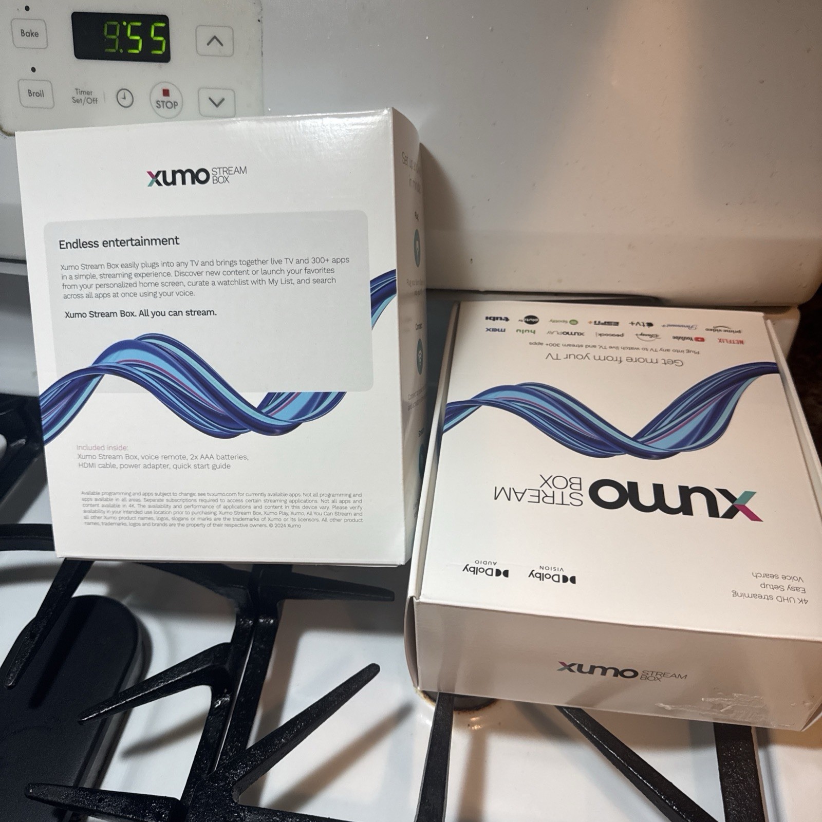 Xumo Stream Box – 4K with Free TV & Apps . BrandNEW SEALED-Spectrum app included