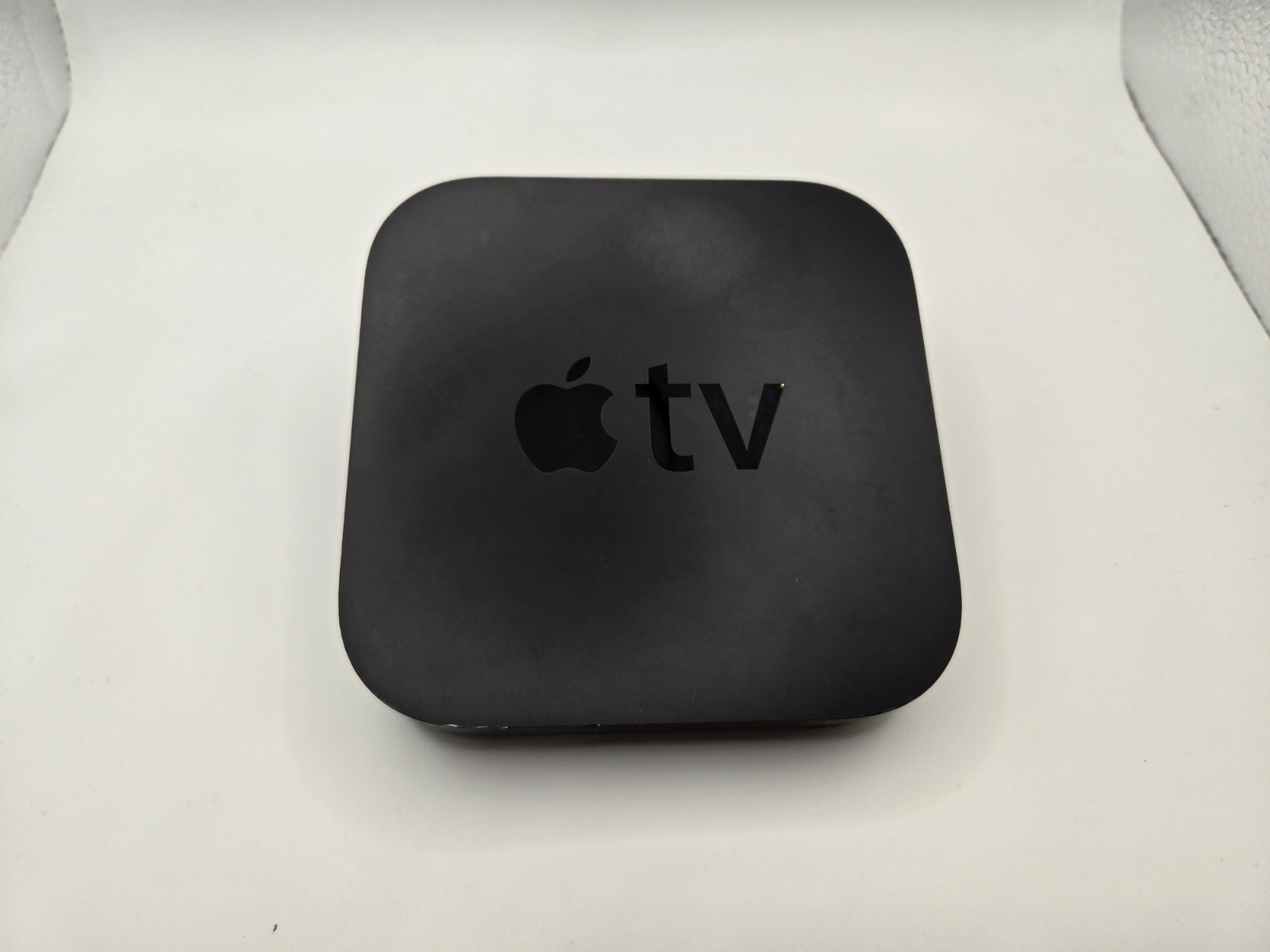 Apple TV (3rd Generation) 8GB Digital HD Media Streamer – Black, Tested Working
