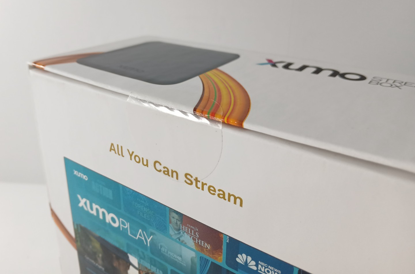 XUMO Stream Box 4k UHD Streaming Device With Voice-Controlled Remote NEW SEALED!