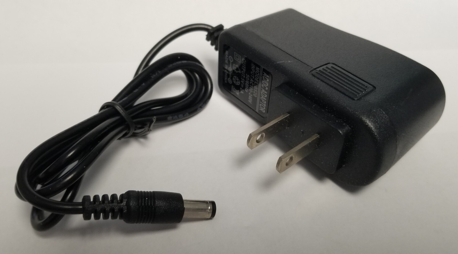 USA AC DC Adapter For LED Light Strips with output of 5V / 2A 5.5mm x 2.1mm