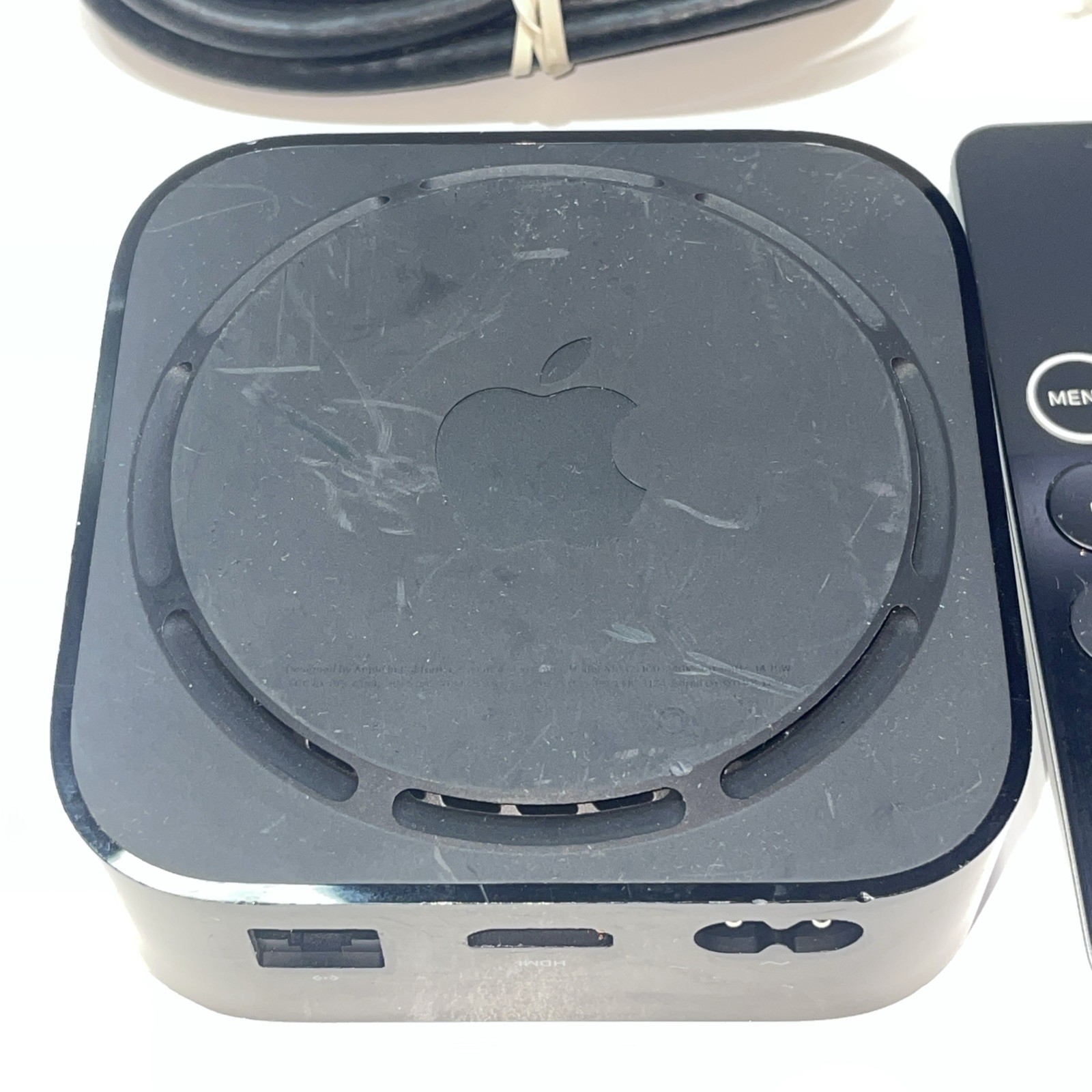 Apple TV 32GB HD Media Streamer Model A1842 w/Remote & Cable Tested