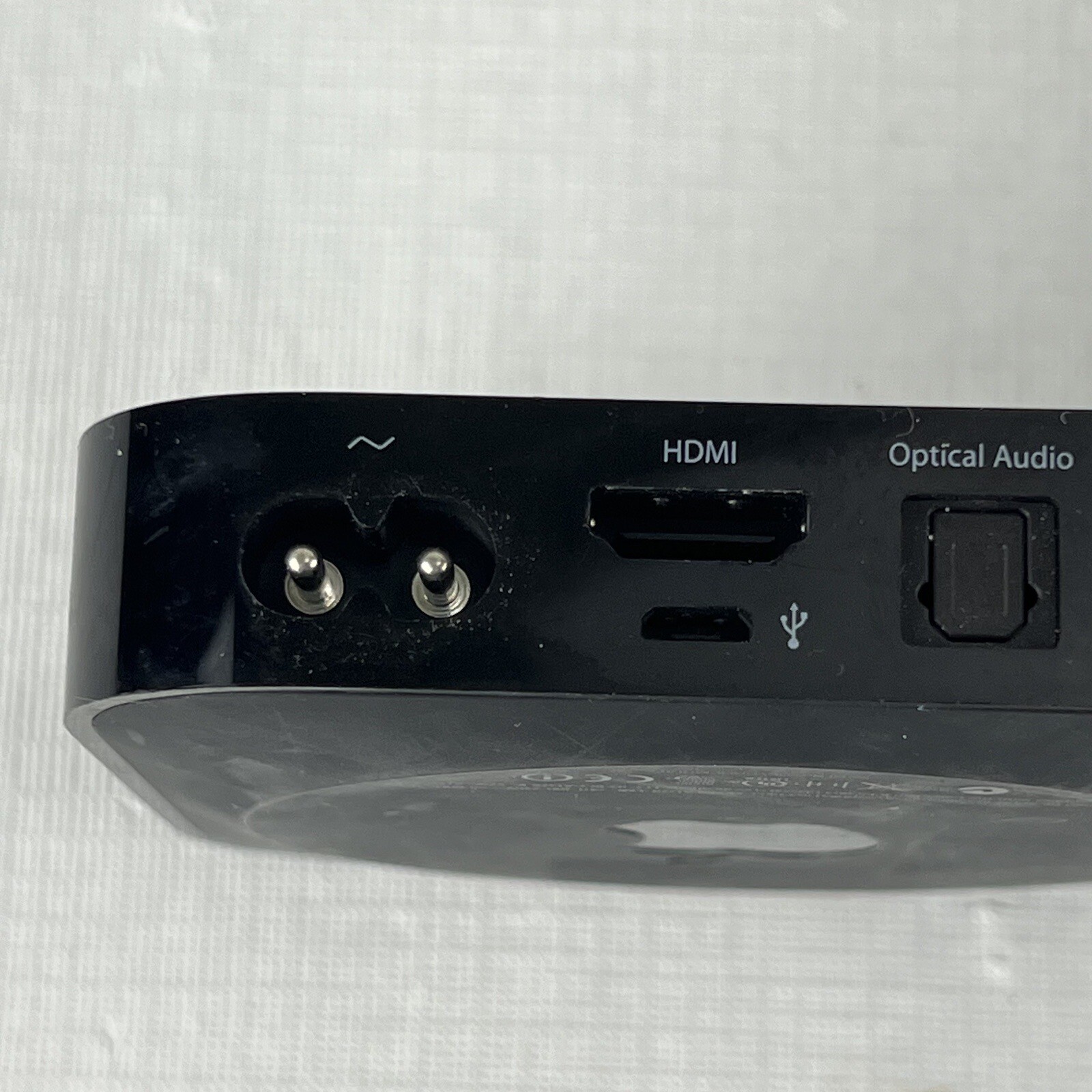 Apple TV 2nd Generation 8GB 1080p Media Streamer Model A1378 No Remote Untested