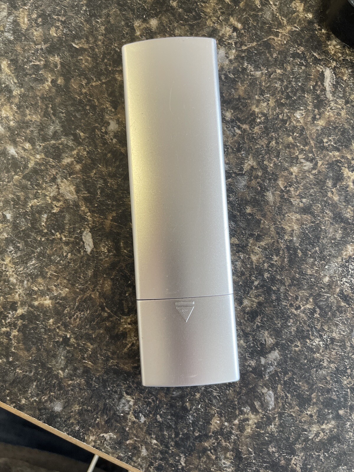 Apple TV 3rd Generation Digital HD Media Streamer A1469 W/stand And Hookups