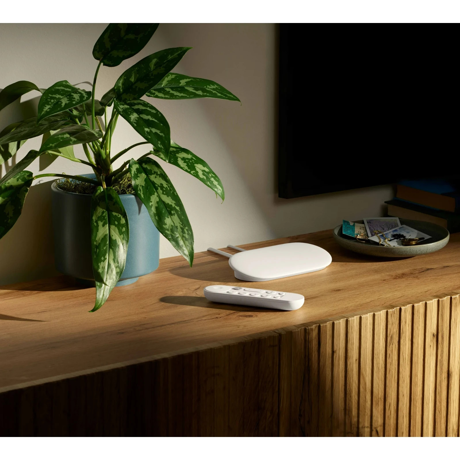 Google TV Streamer 4K – Fast Streaming Entertainment on Your TV w/ Voice Search