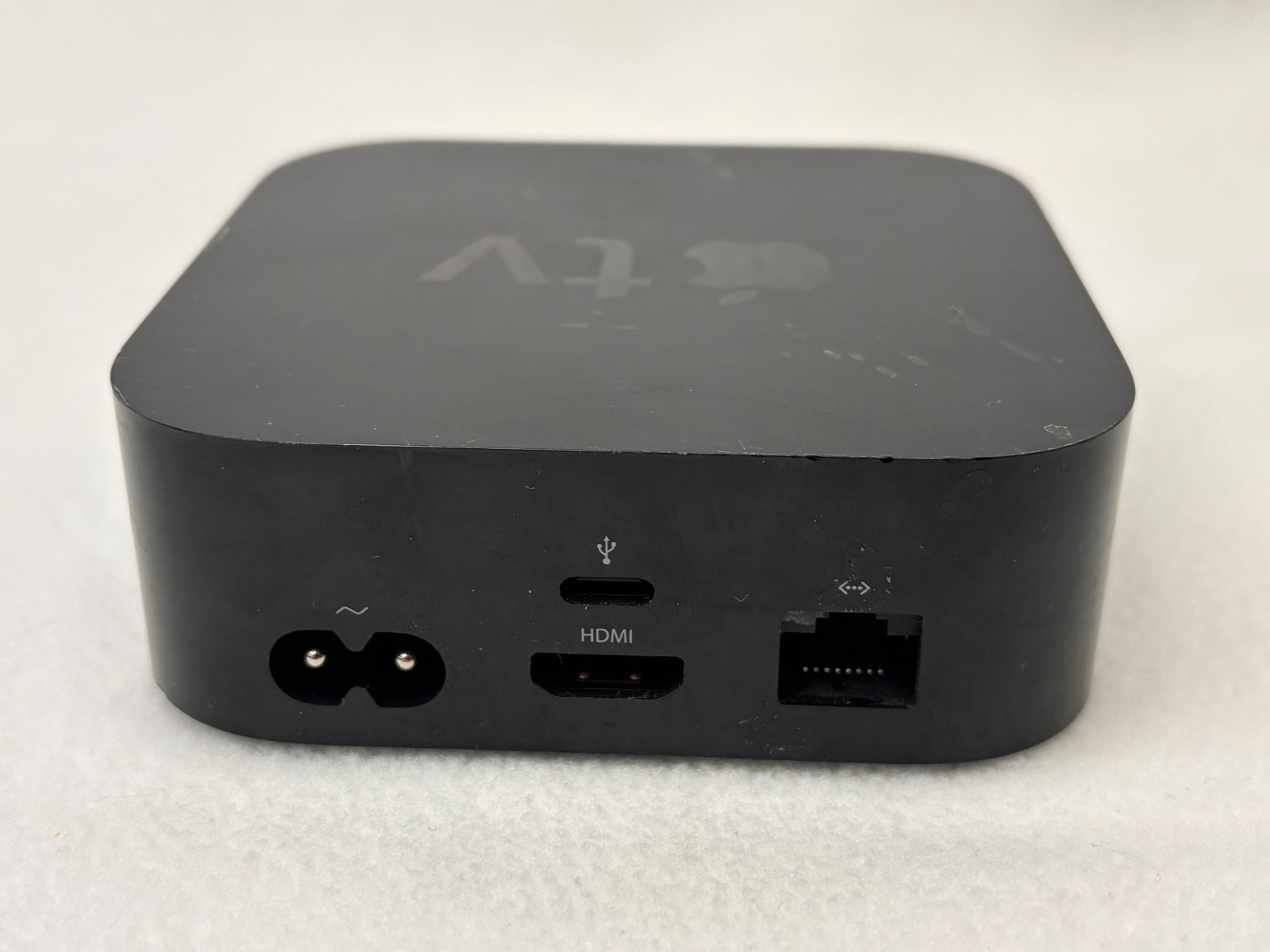Apple TV (4th Generation) 32GB HD Media Streamer – Black