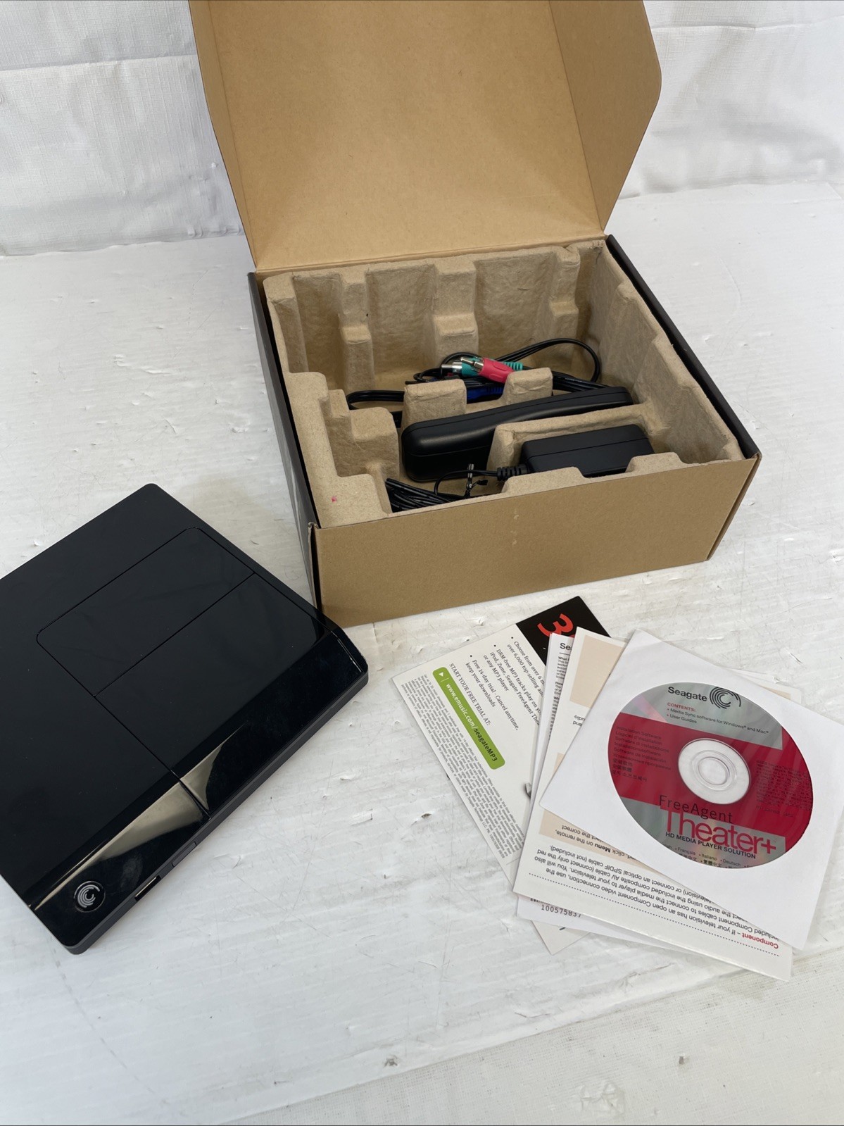 Seagate FreeAgent Theater+ USB 2.0 / Ethernet HD Media Player STCEA201-RK