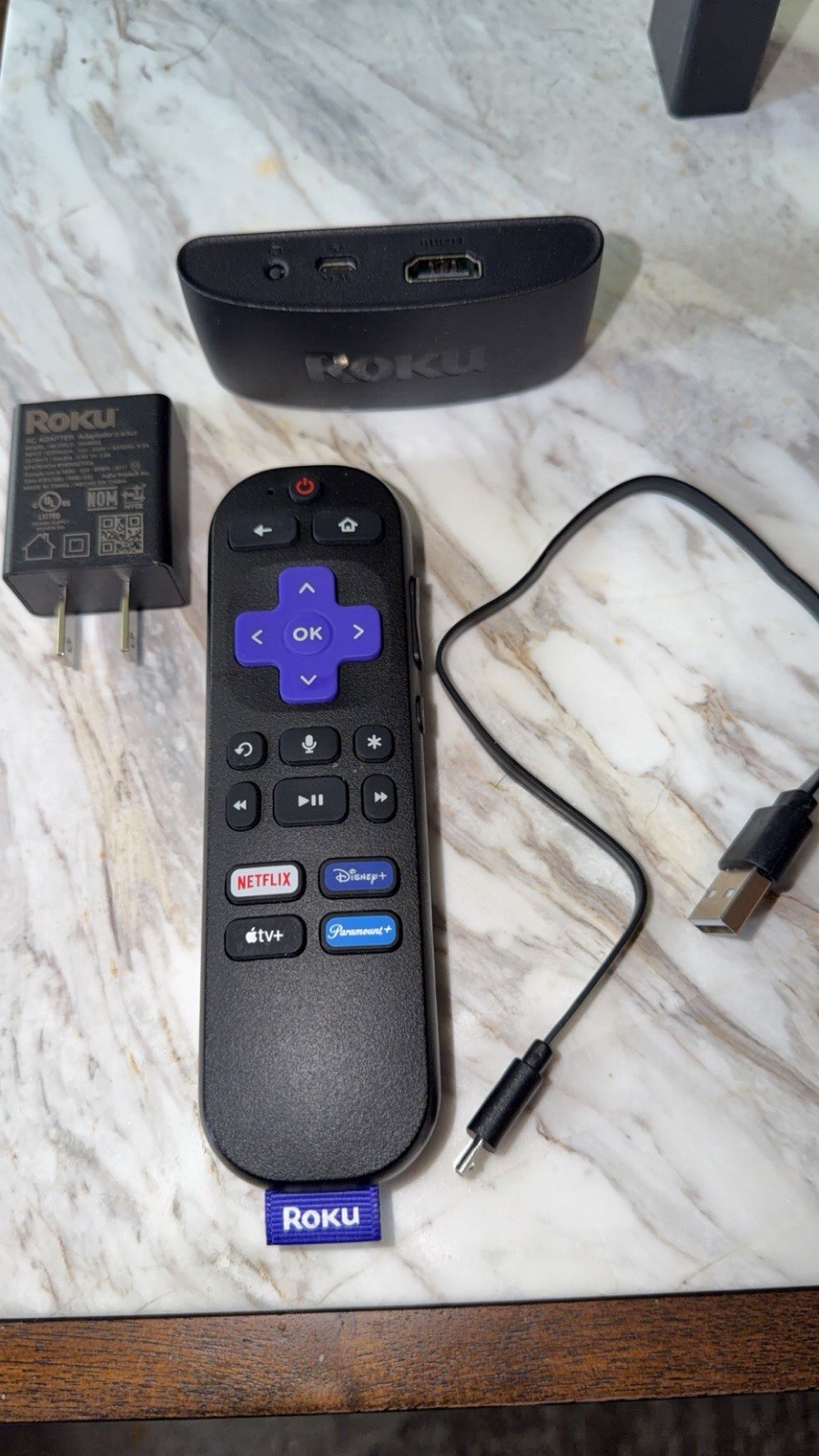 Roku Express 4K+ 3941X2 2160p Voice Remote HDMI Black w/ Power Adapter
