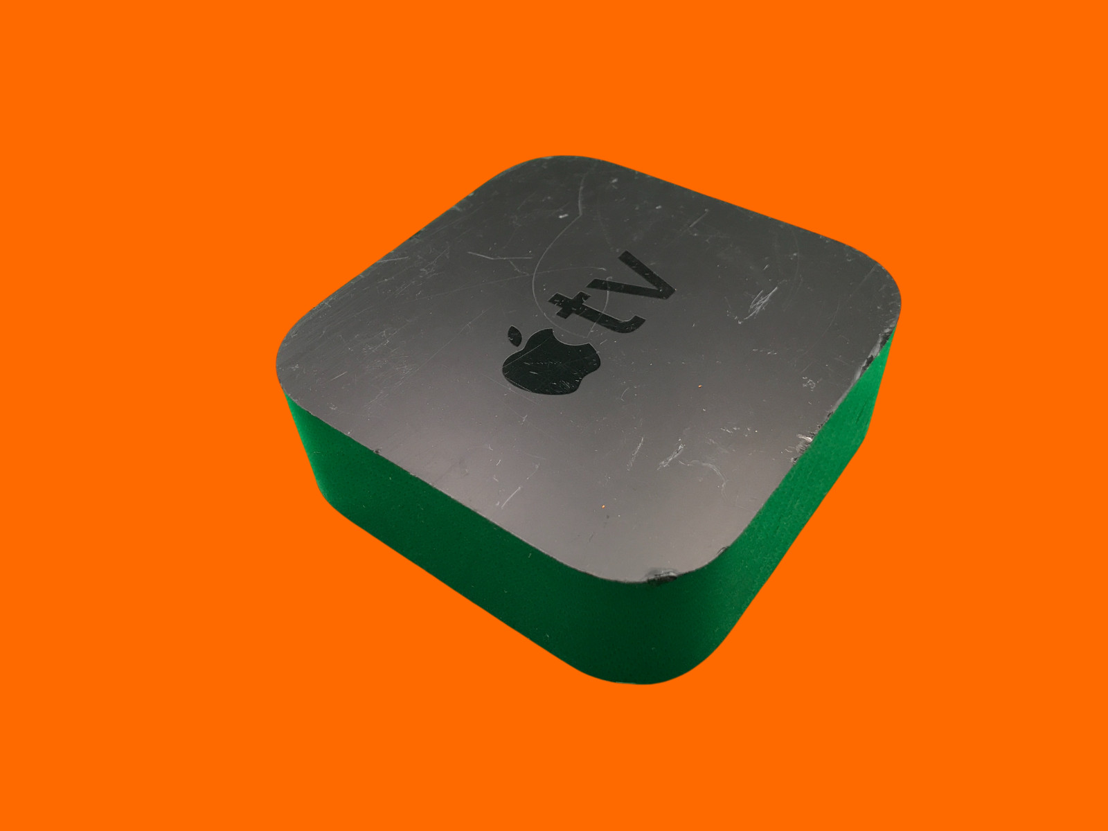 Apple TV 4K A1842 Digital Media Streamer 32GB, Working, Faulty Light Indicator
