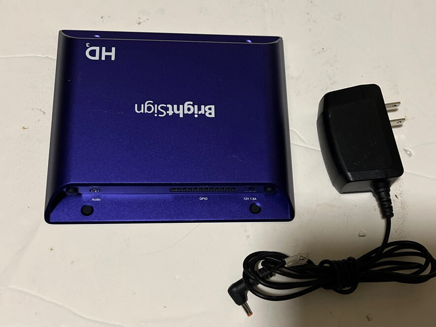 BrightSign HD223 Full HD Standard I/O HTML5 Player–WIFI With AC Adapter
