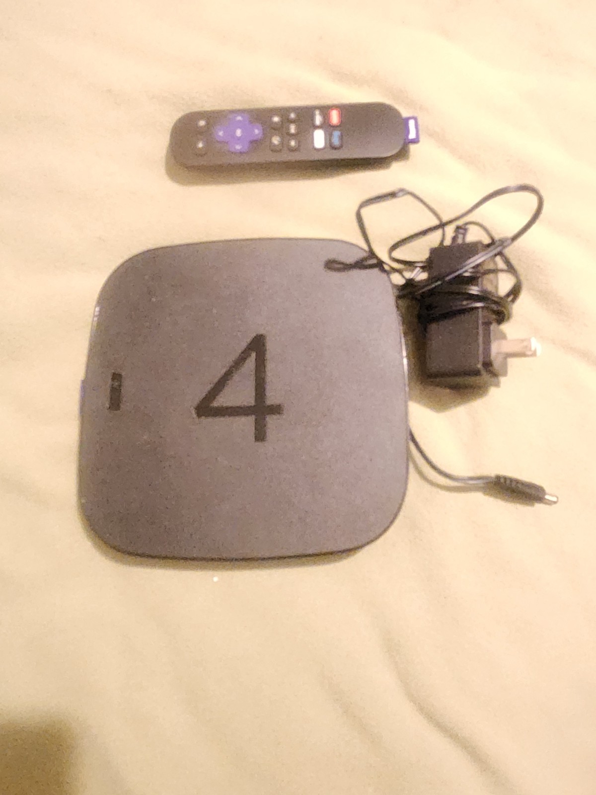 Roku 4 (4th Generation) Media Streamer 4400X w/ Power Adapter, Remote, HDMI