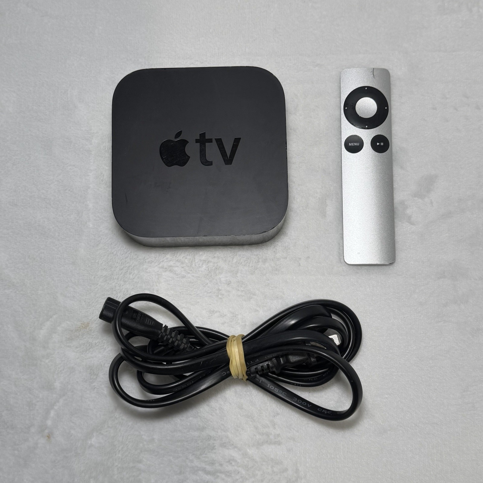 Apple TV Model A1625 32GB 4th Gen HDMedia Streamer Remote & Charger | Tested