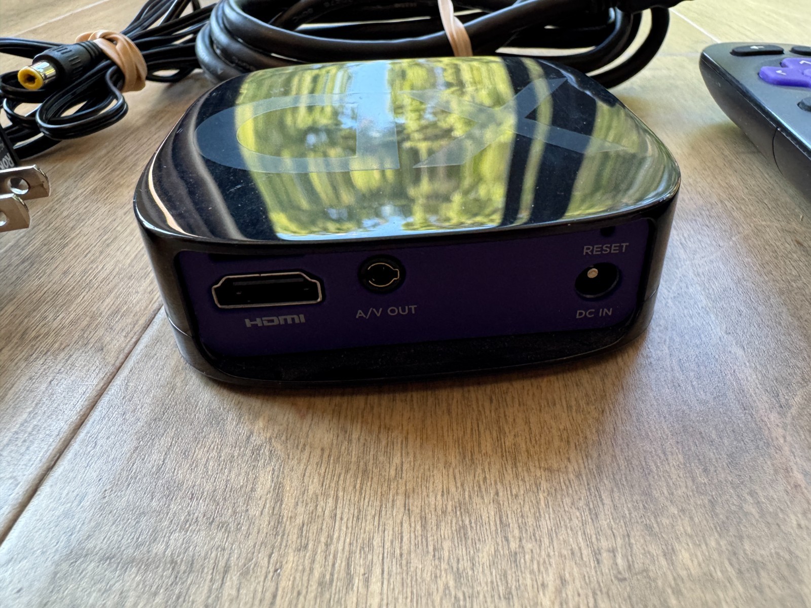 Roku 2 XD 3050X Media Streamer w/ Remote, Power Supply, HDMI Cable TESTED WORKS