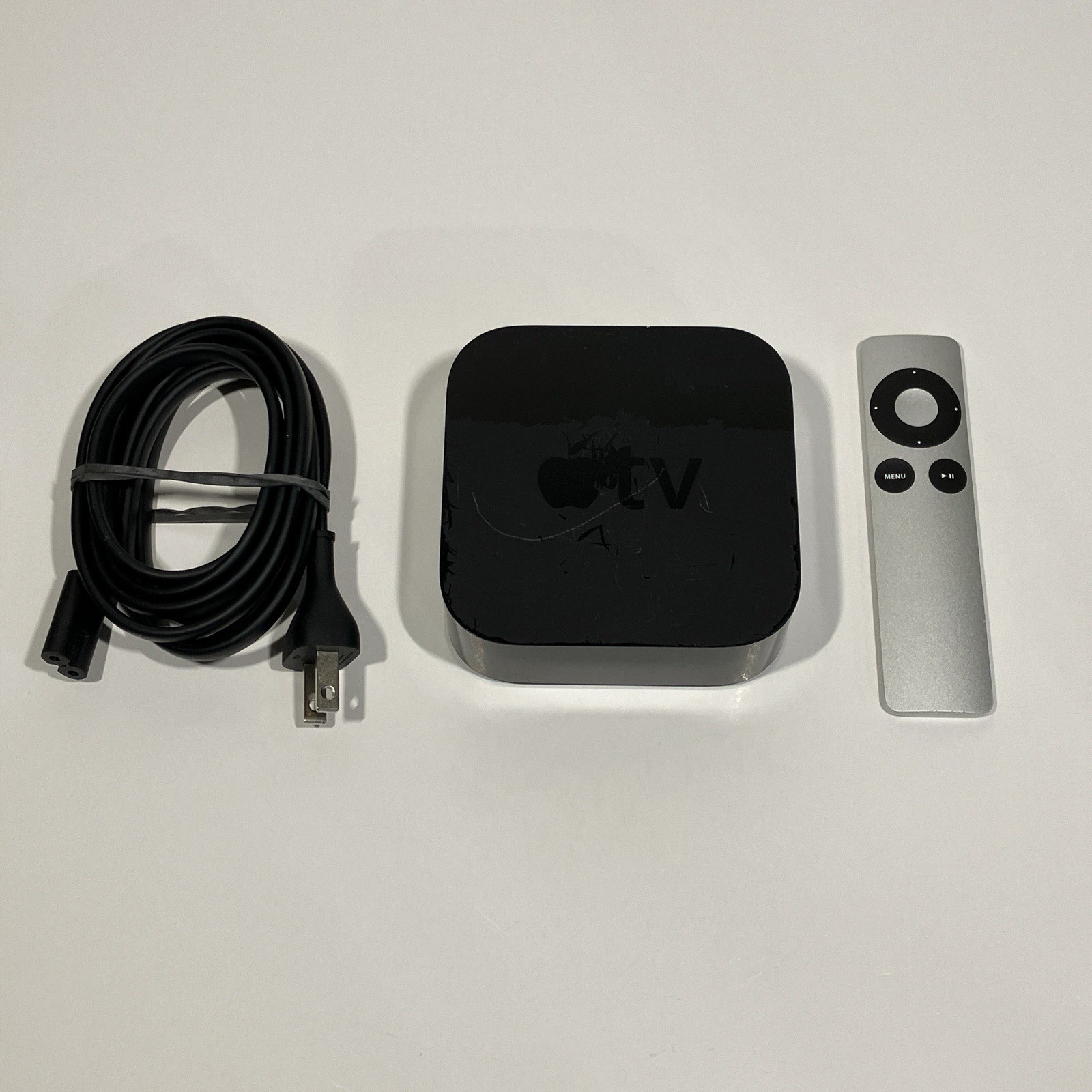 Apple TV (4th Generation) 32GB HD Media Streamer A1625 – Black (MR912LL/A)