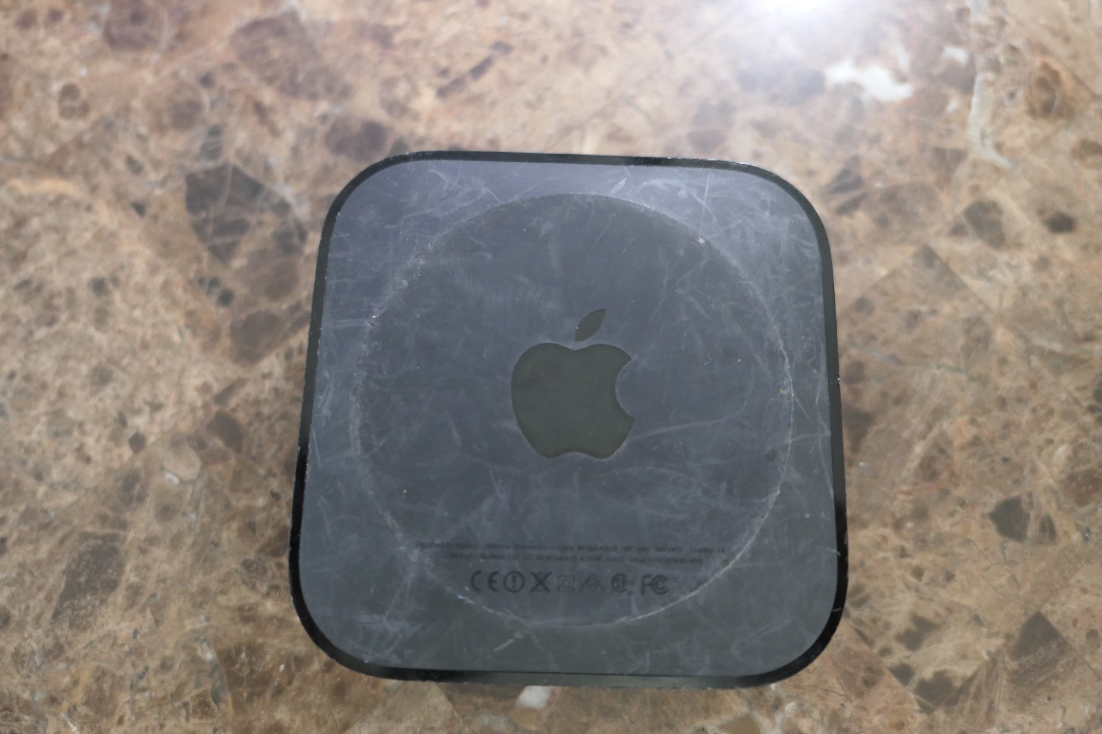 Apple TV HD 32GB A1625 4th Gen Streaming Media Player HDMI Ethernet No Remote
