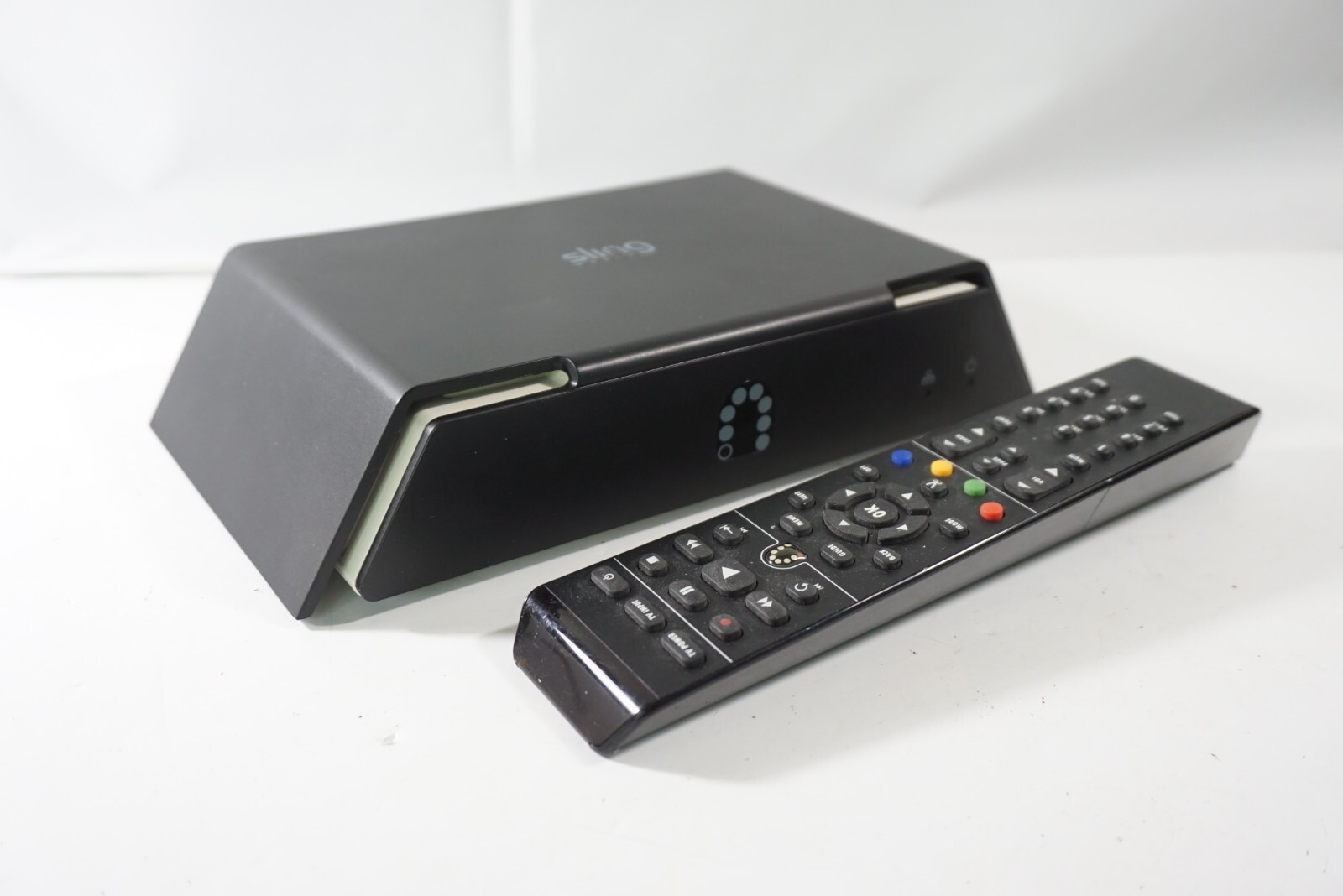 Sling Media Catcher SC100-XXX Digital HD Media Streamer w/ Complete Accessories
