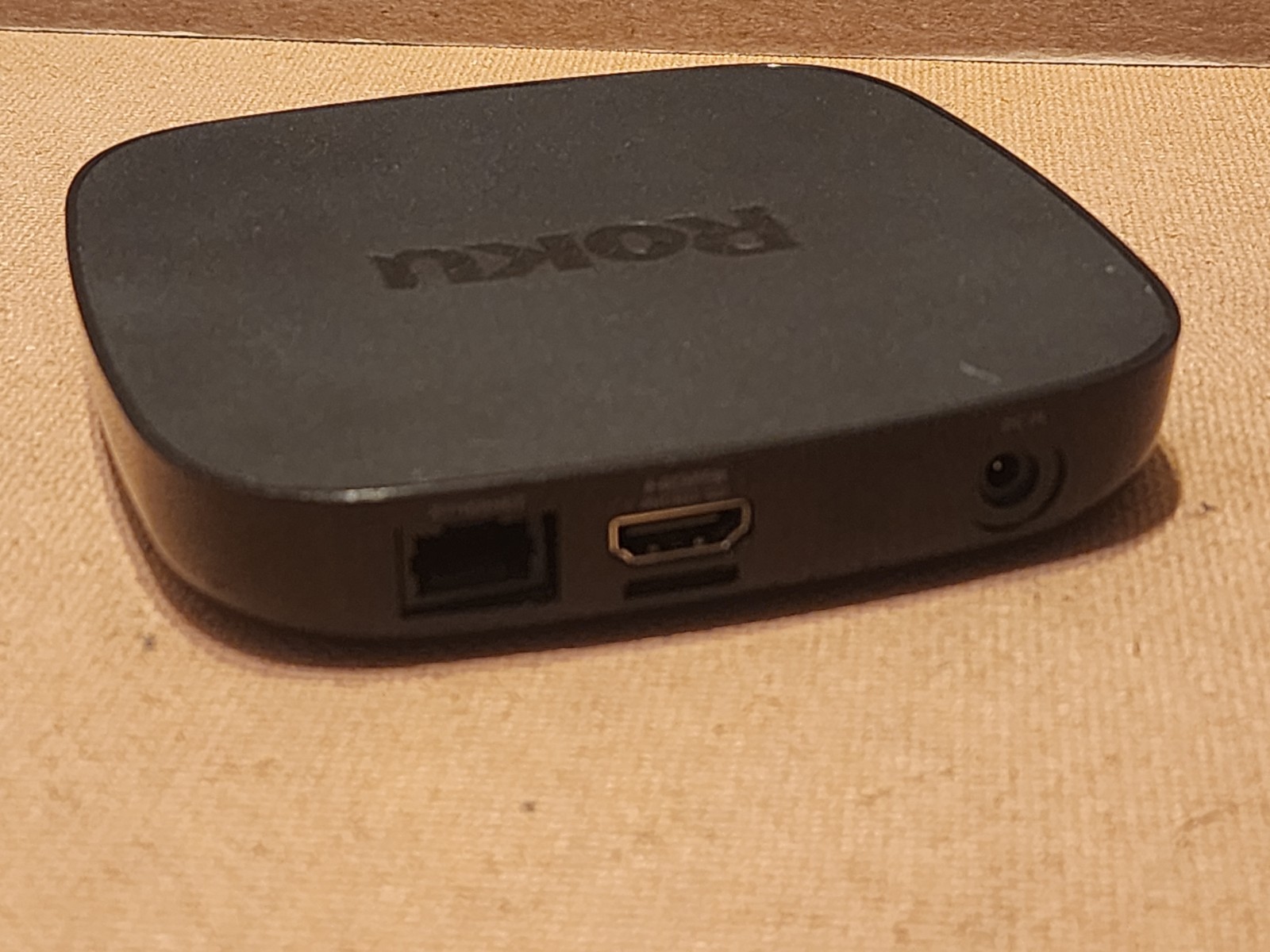 Roku Premiere + Plus 4K Ultra HD Streaming Digital Media Player Wi-Fi -# 4630X