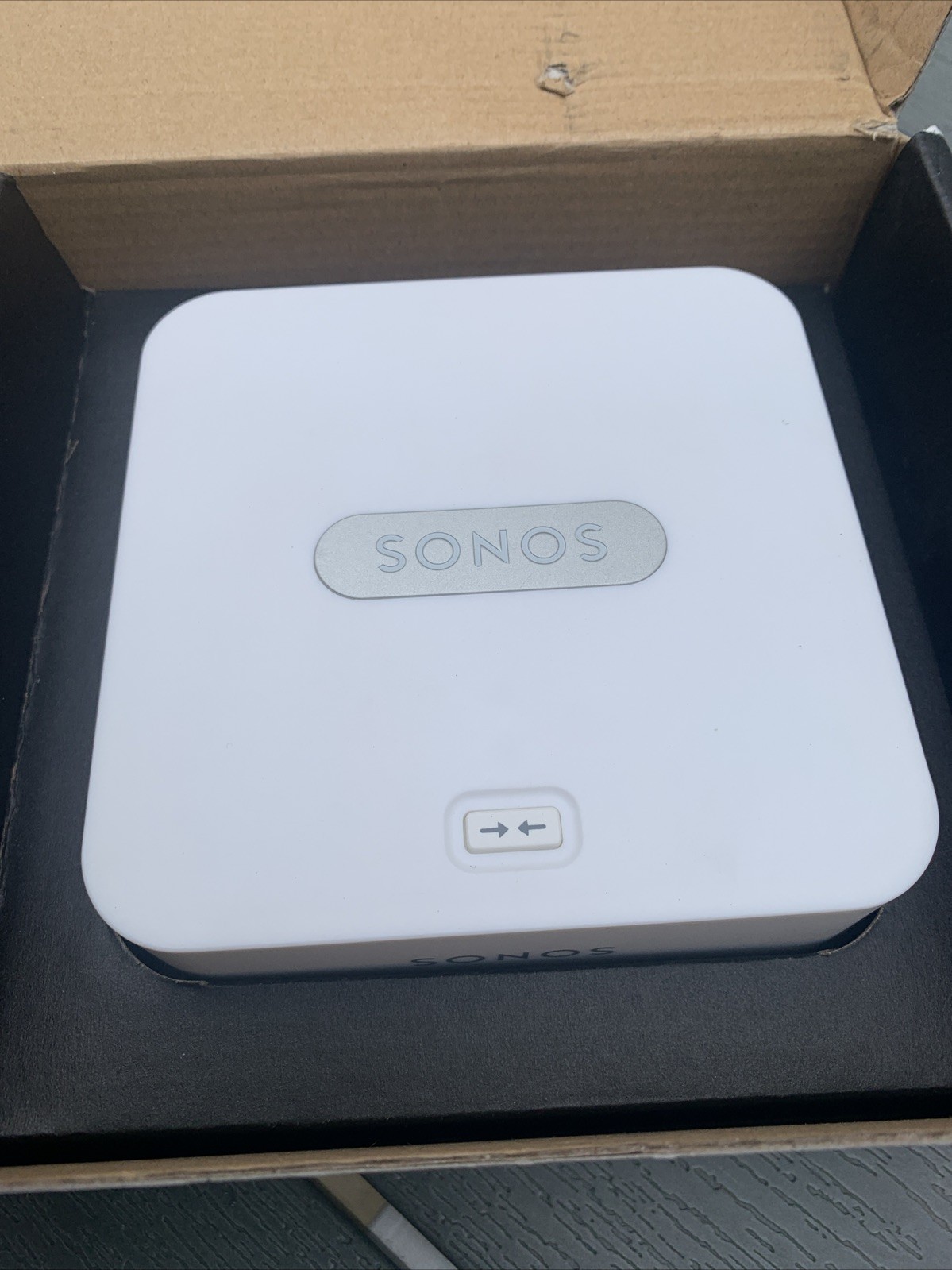 Sonos BRIDGE Wireless HiFi System (White) in Box w/ Cords & Manual