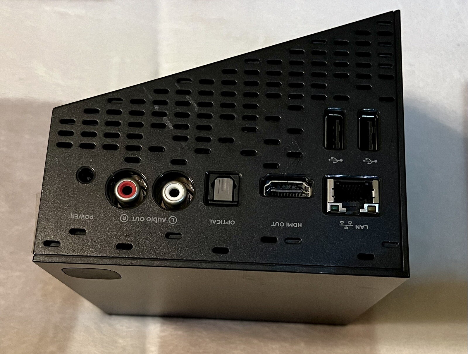 D-Link Boxee Box Digital HD Media Streamer With Original Power supply