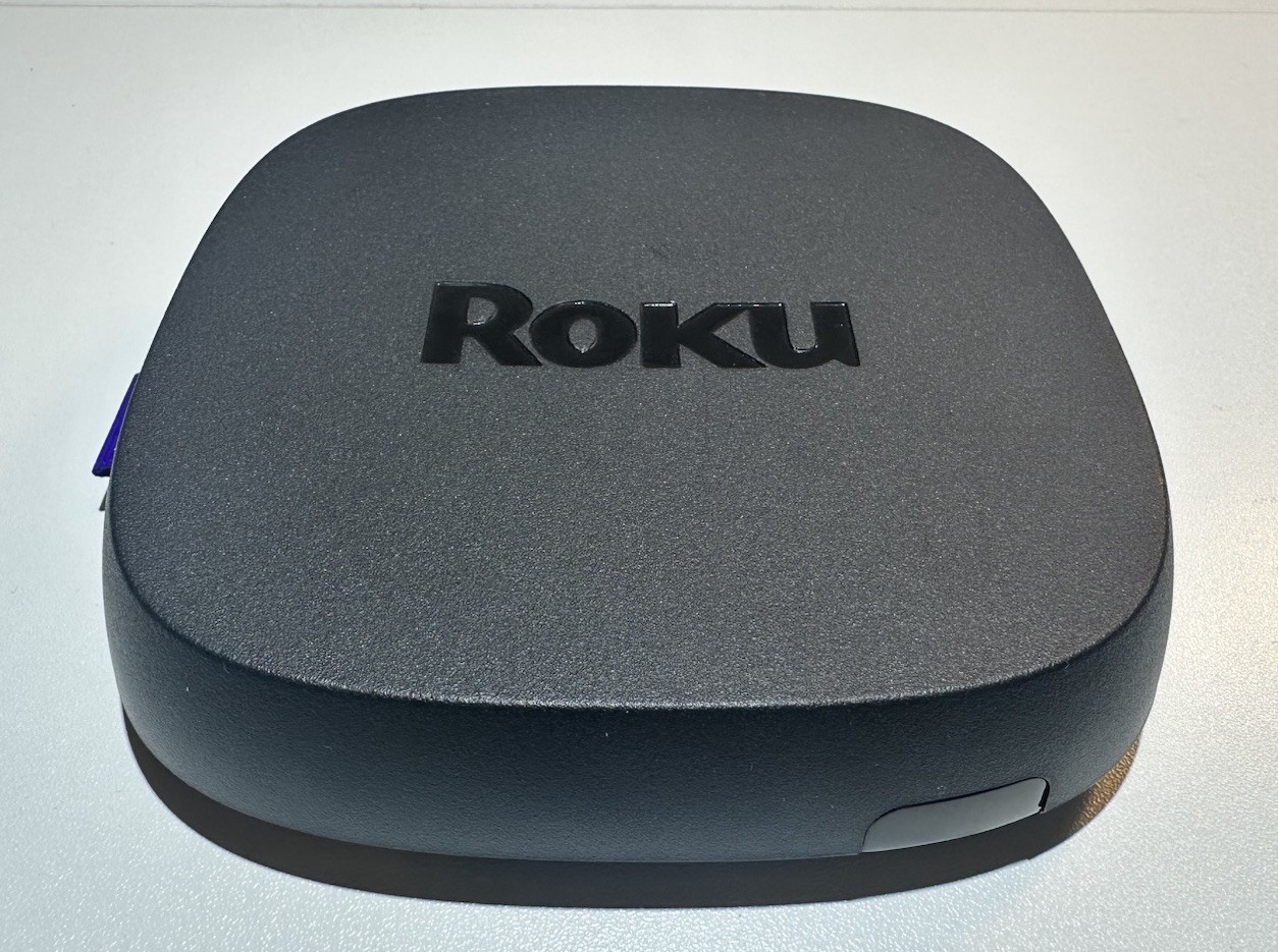 Roku Ultra 4K UHD 4800X Streaming Media Player – w/ Roku RC-GZ1 Voice Remote