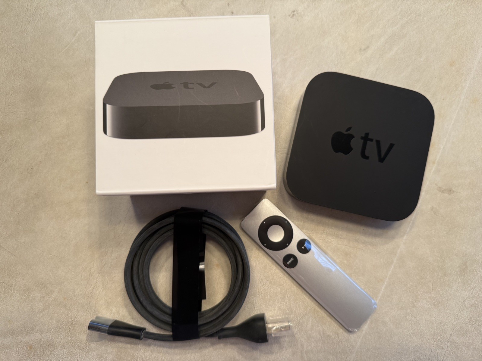 Apple TV 3rd Gen HD Media Streamer Model A1469 Part MD199LL/A Fully Functional