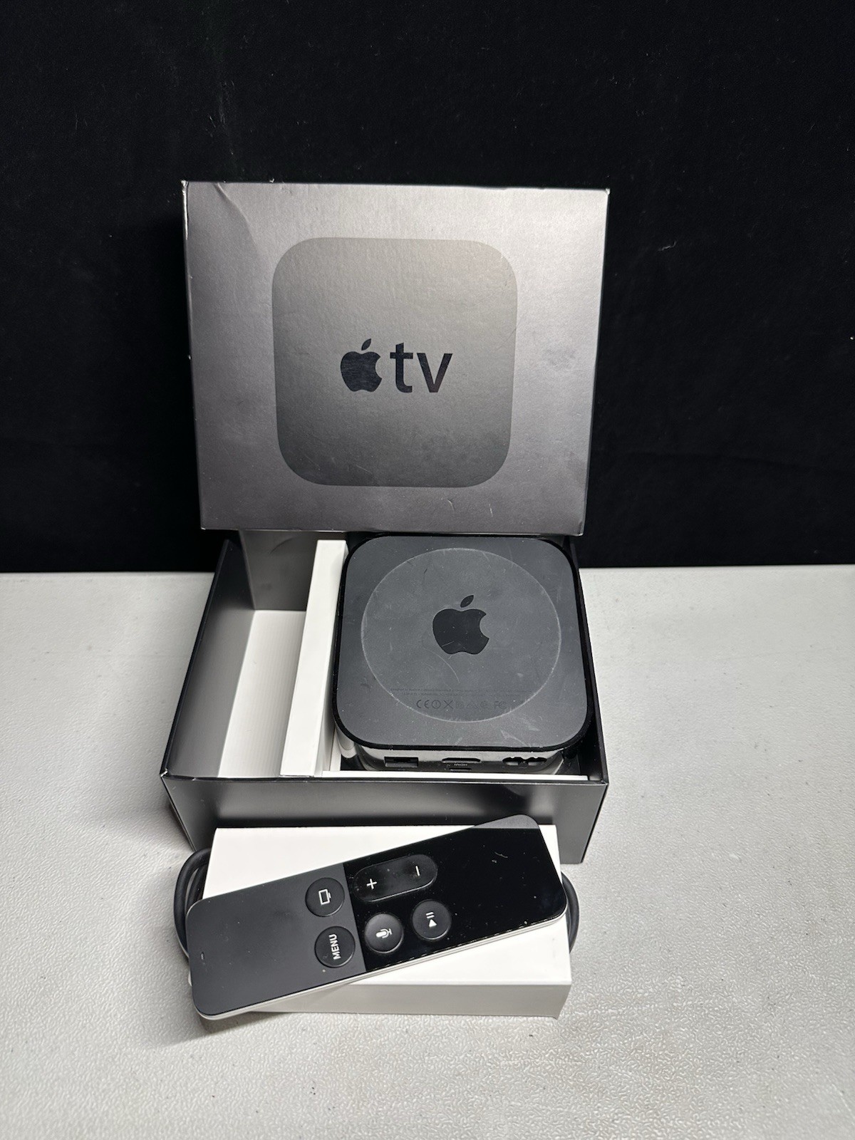 Apple TV HD 4th Gen 32GB Digital HD Media Streamer A1625 WiFi + Ethernet