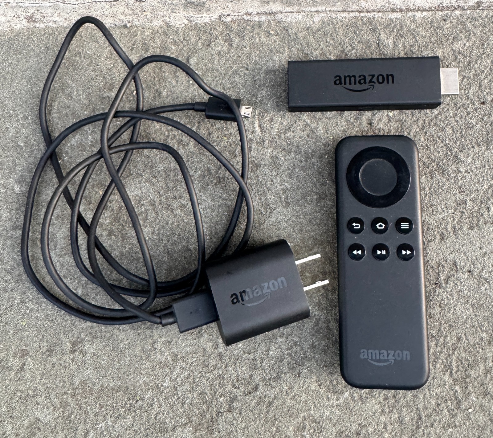 Amazon Fire TV Stick HD TV Streamer W87CUN 1ST GEN 2014 Used