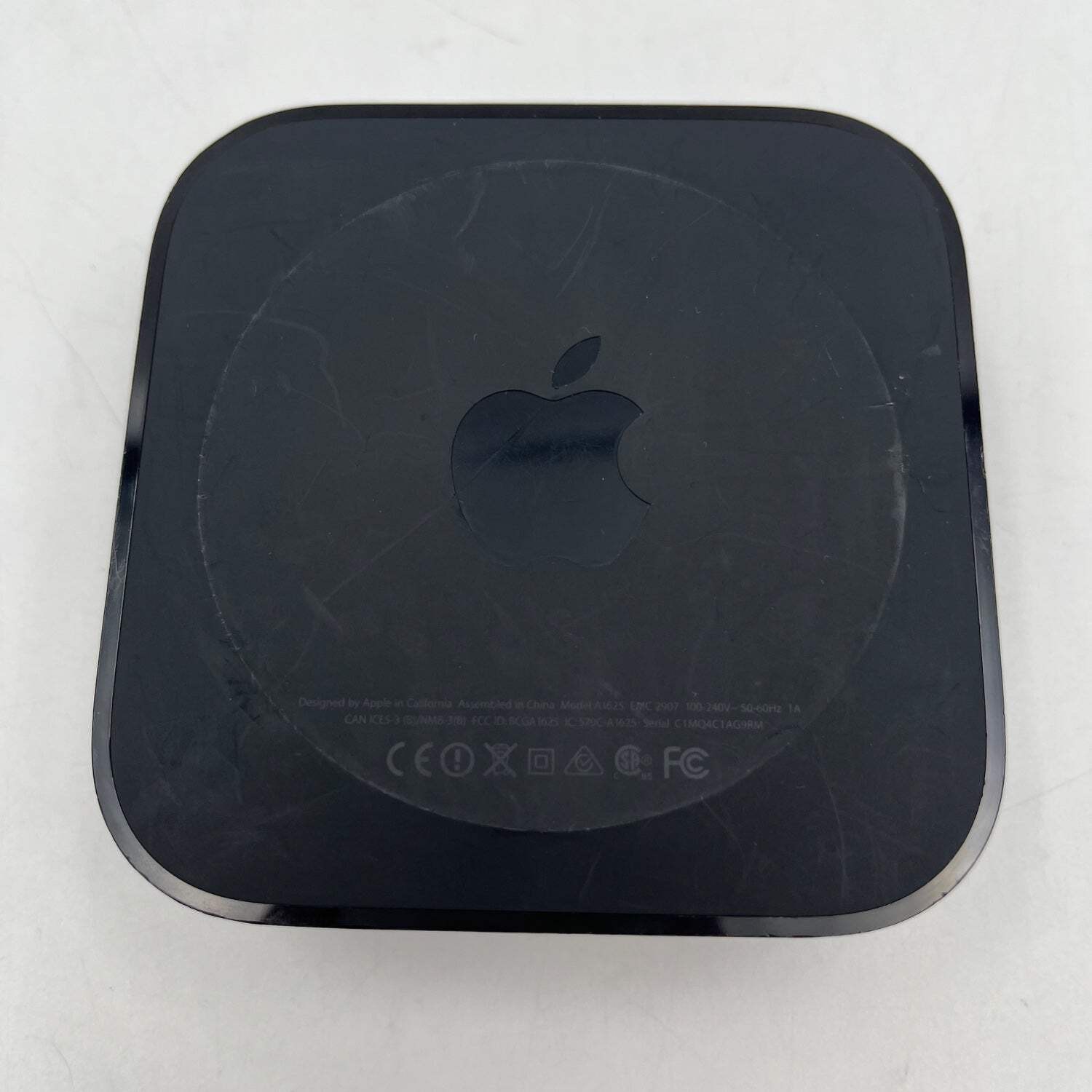 Apple TV 4th Gen 32GB Digital HD Media Streamer WiFi + Ethernet