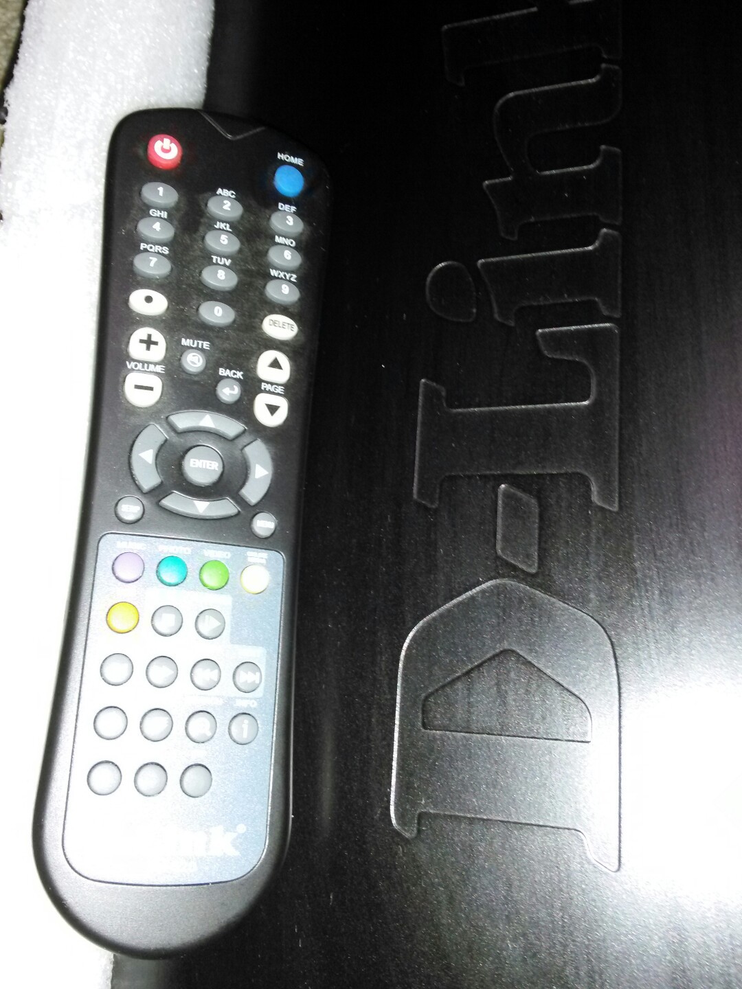 D-Link Wireless HD Media Player DSM-520 with Remote