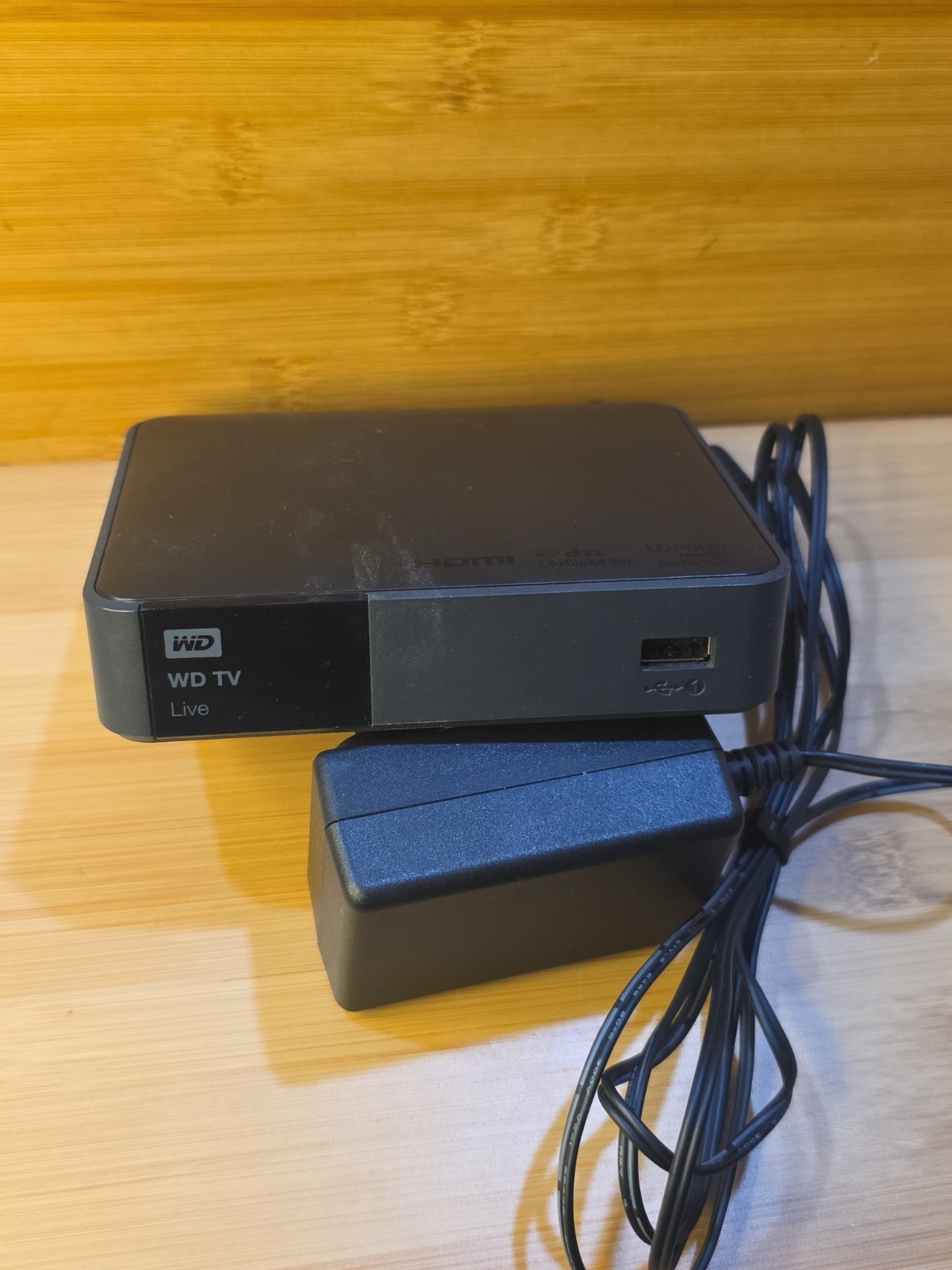 Western Digital WD TV Live Streaming Media Player C3H w/Power Supply – No Remote