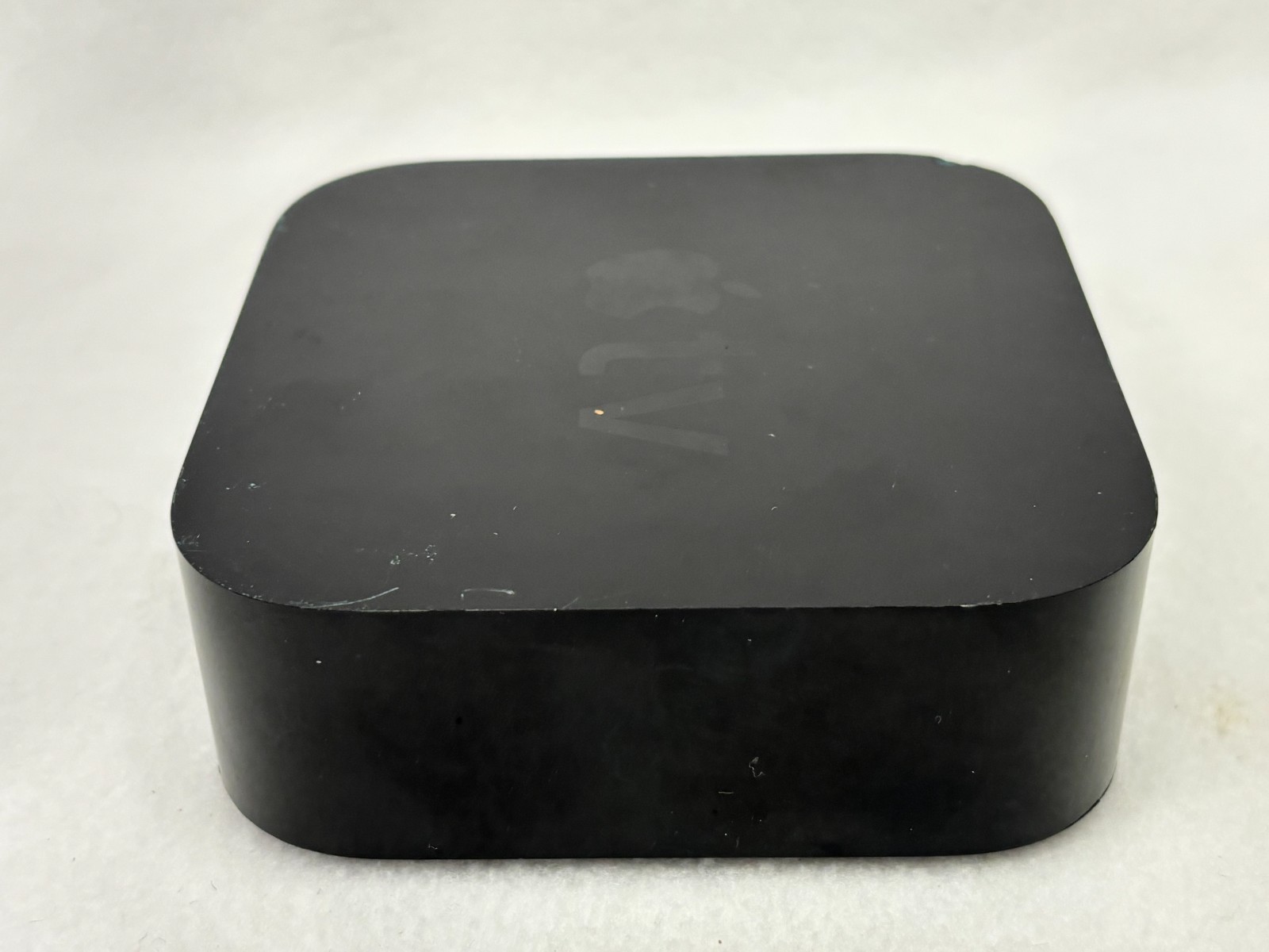 Apple TV HD 4th Gen 32GB (A1625) Media Streamer -Tested Working DEVICE UNIT ONLY