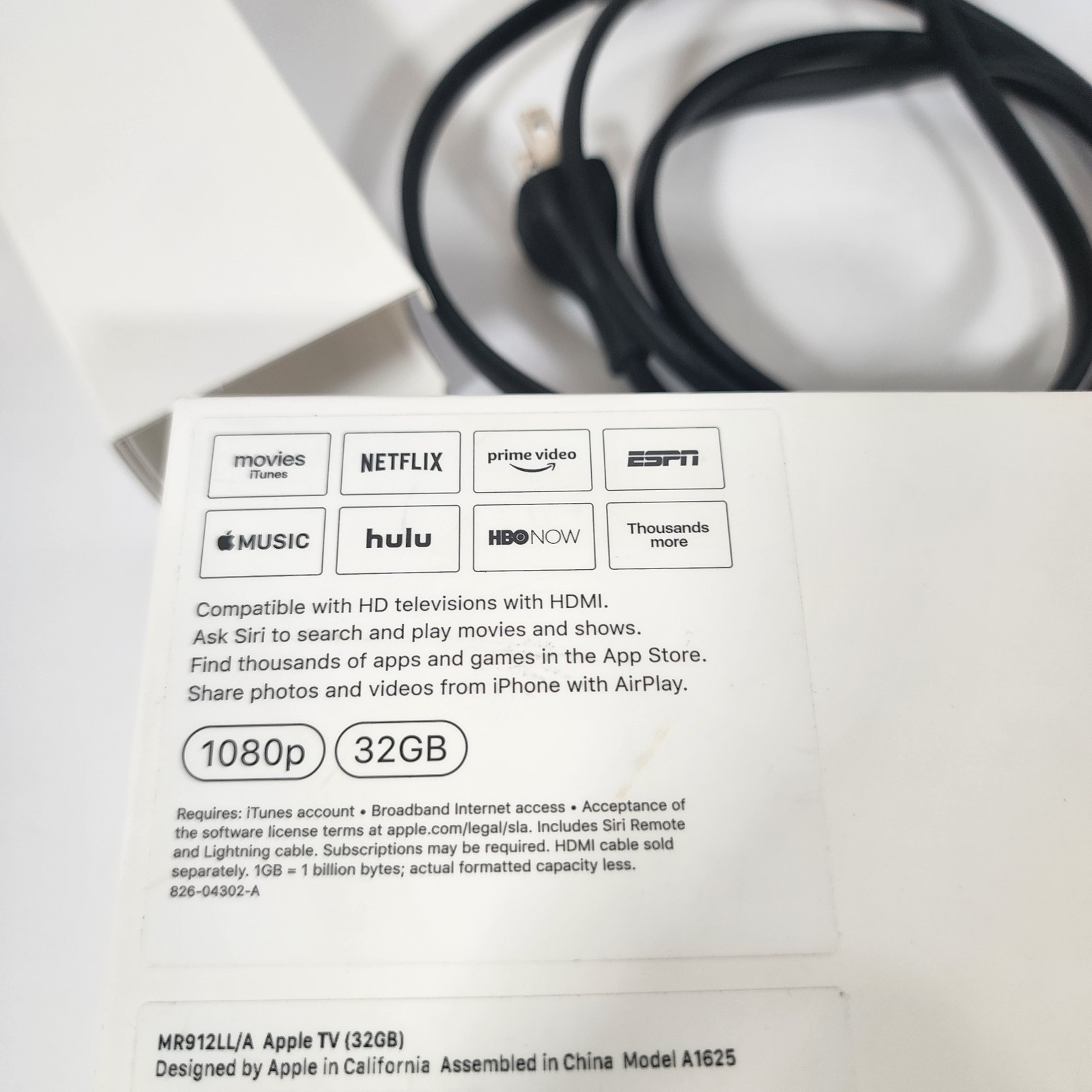 Apple TV HD 32GB A1625 MR912LL/A w/Siri Remote Box HDMI Cable Tested Works