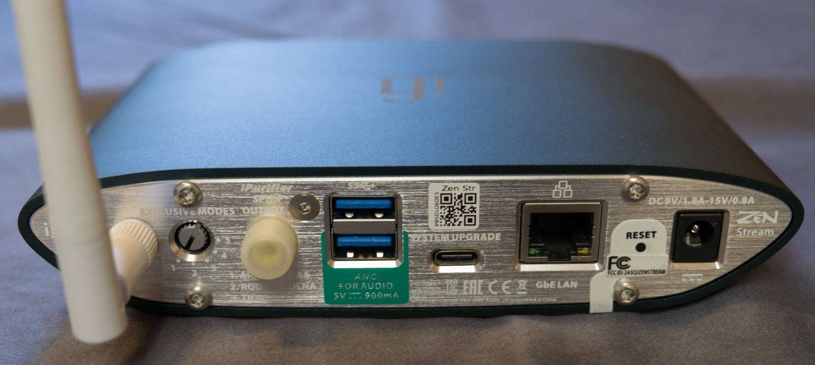 iFi ZEN Stream Hi-Res Wi-Fi/Ethernet USB 3.0 S/PDIF Coax Audio Transport Black
