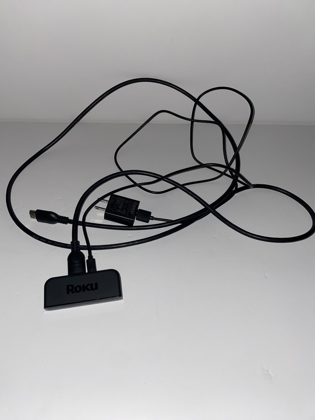 Roku Express 3900X BUNDLE w/ Power cord and hdmi No Remote TESTED & WORKING