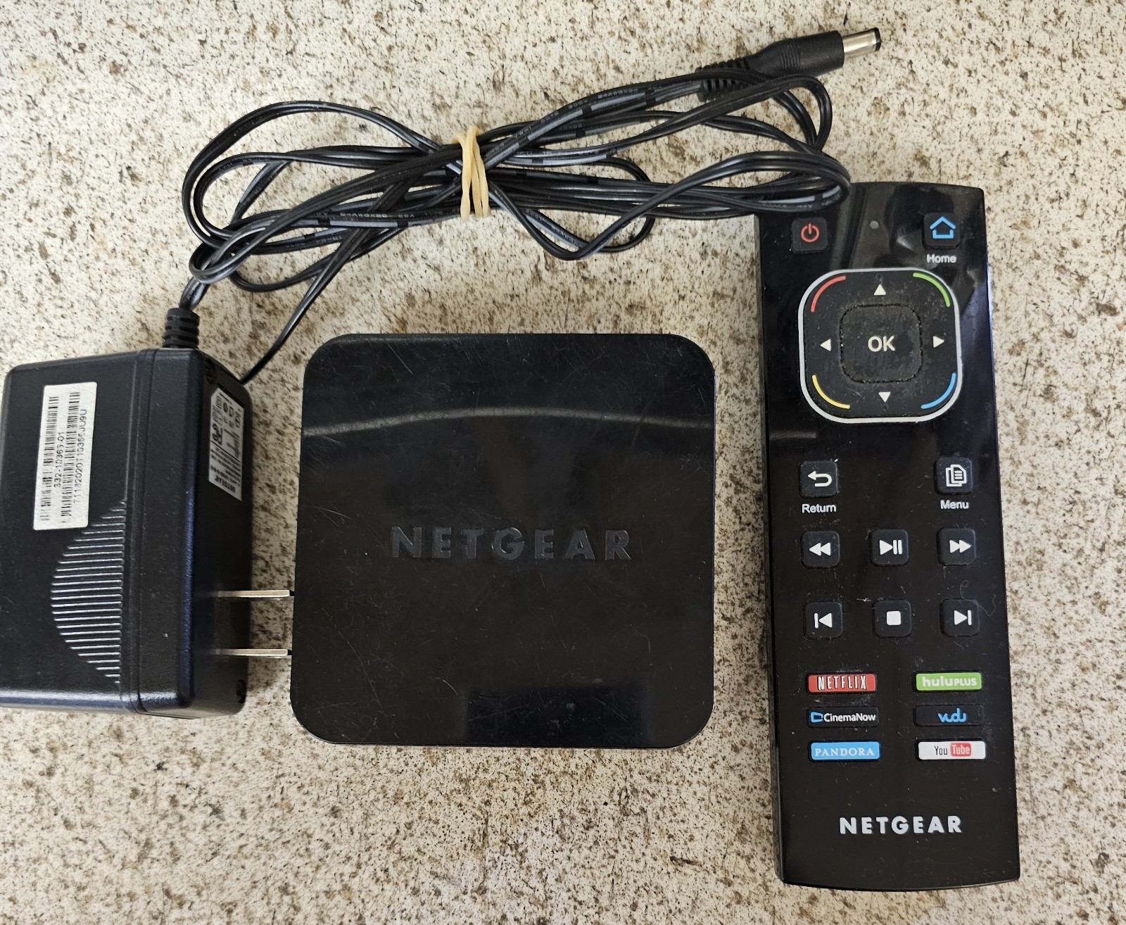 Netgear Neotv Streaming Player NTV200-Unit Only- with remote & with Pwr Crd.