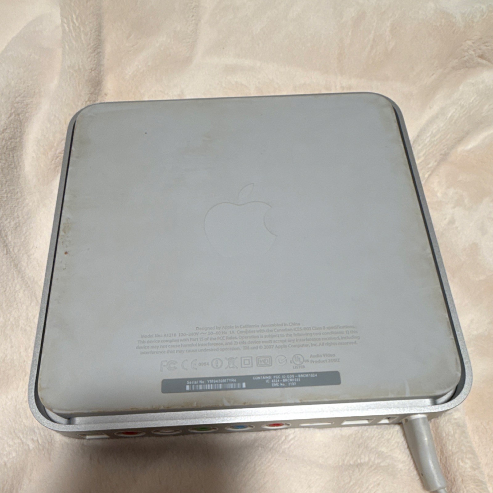 Apple TV A1218 Media Streamer Box Silver HDMI Ethernet USB 2007