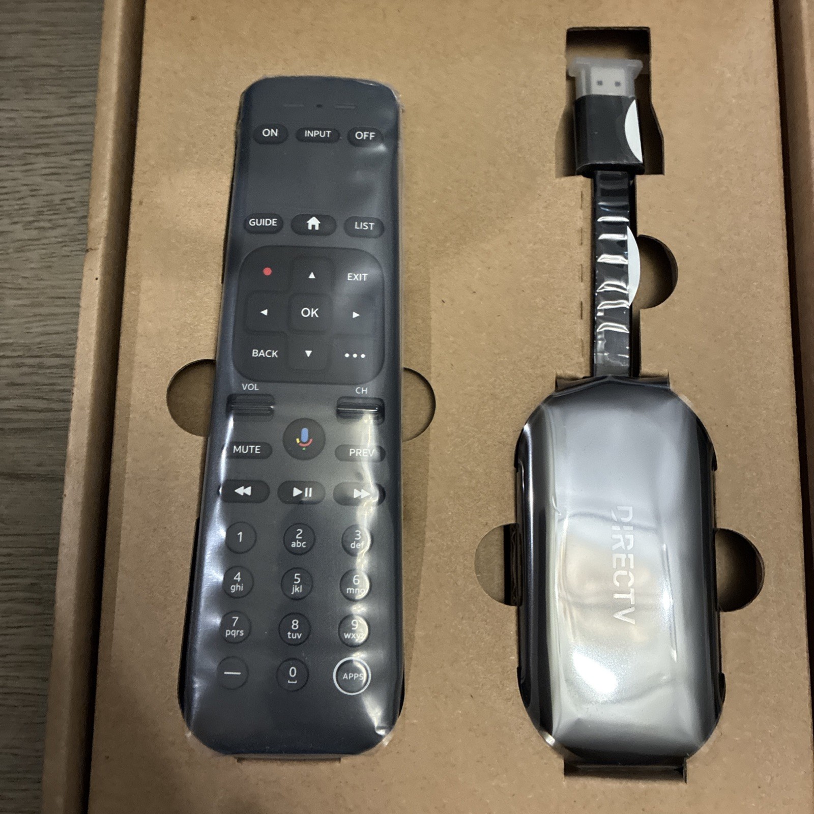 DIRECTV Gemini Air Streaming Device 4K Model P21KW-500 Wth AC Adapter and Remote