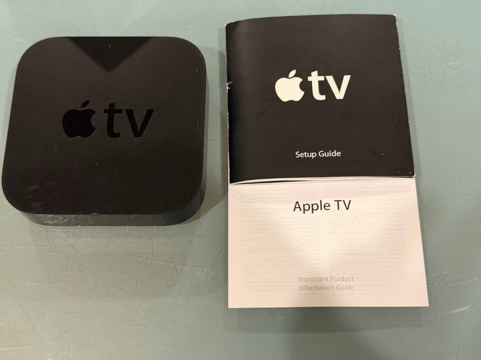 Apple TV (3rd Generation) 8GB Digital HD Media Streamer – Black