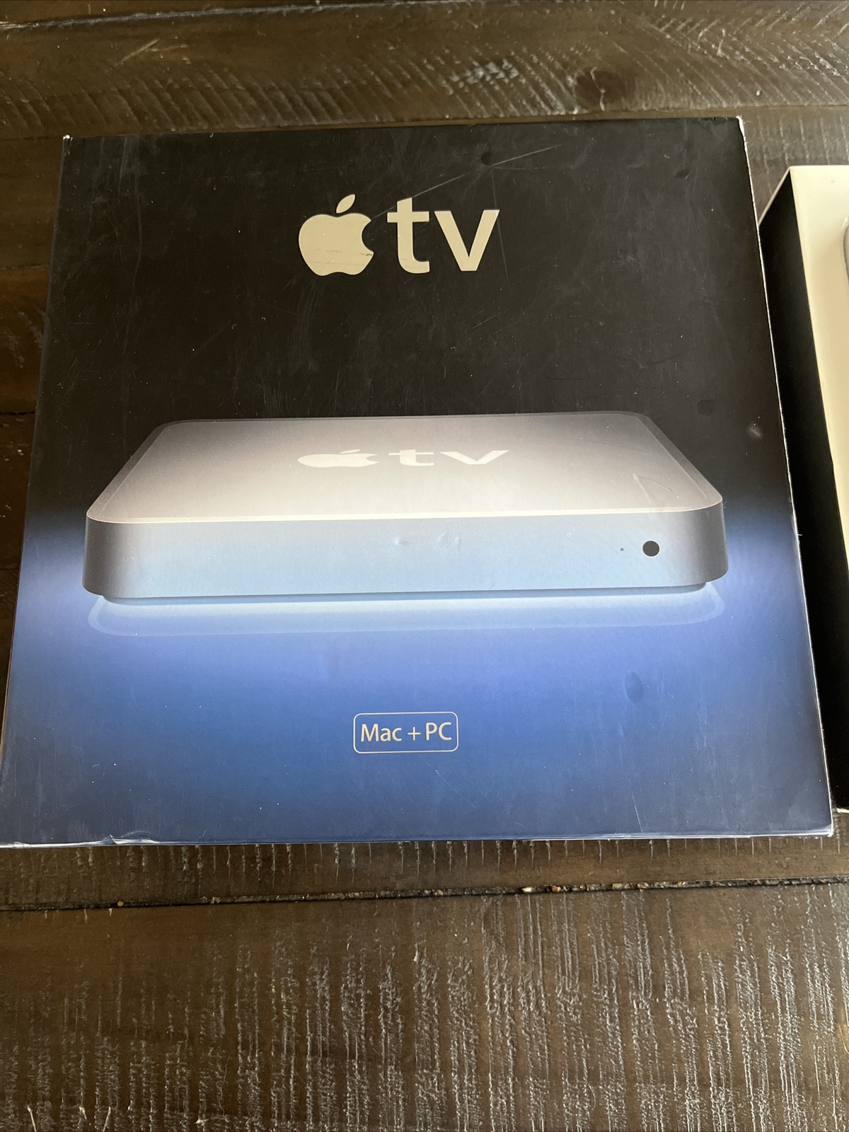 Apple TV (1st Generation) 40GB Media Streamer – MA711LL/A