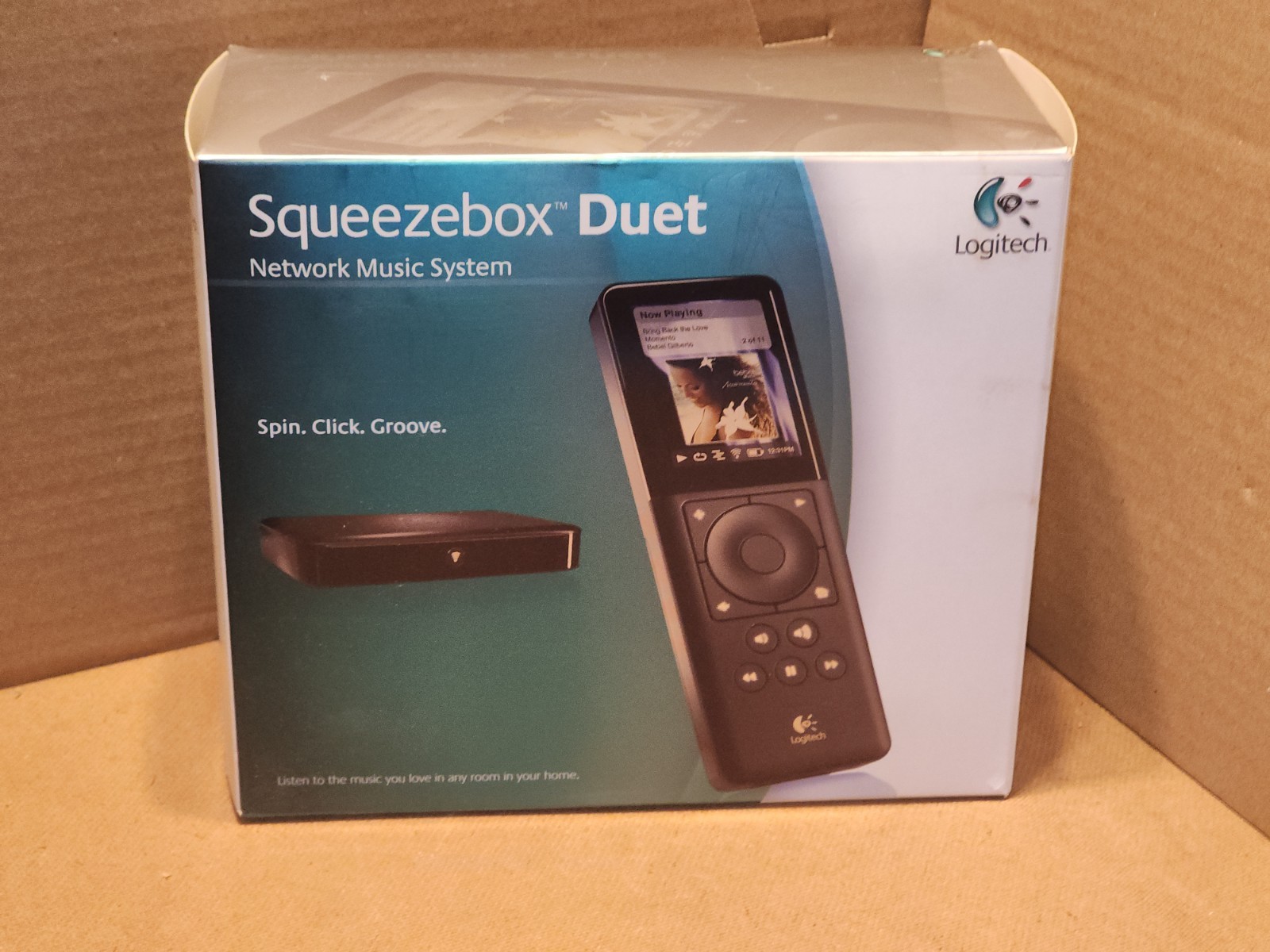 Logitech Squeezebox Duet Network Music System, WiFi Radio Stations 2.4 Color LCD