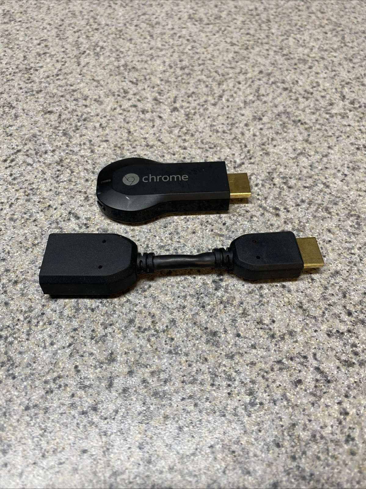 Google Chromecast (1st Generation) Streaming Media Player – H2G2-42 (Black)