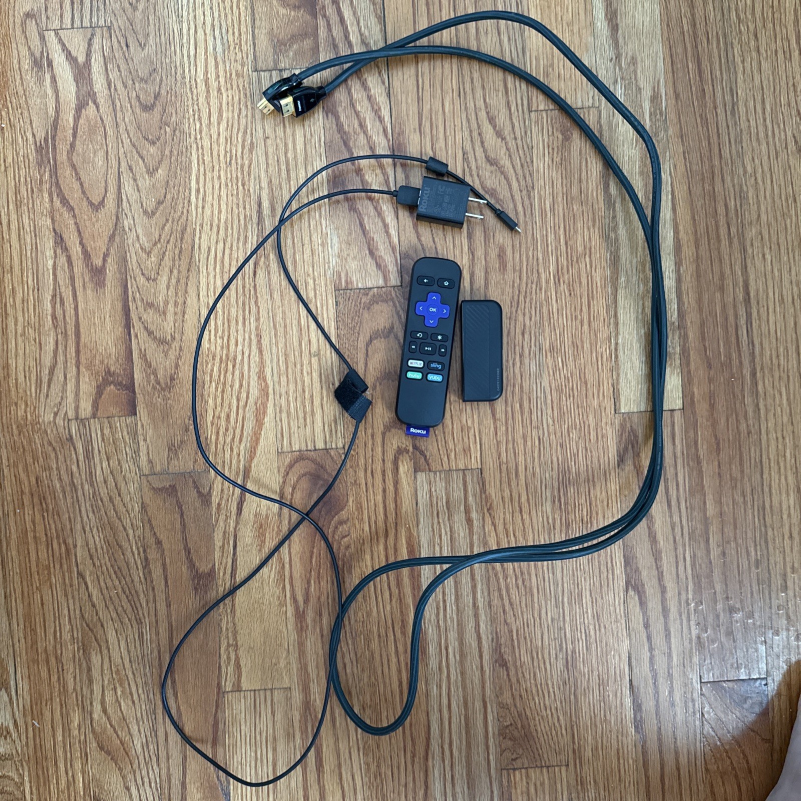 Roku Express 3900X Streaming Device Remote, cord, plug, & HDMI as bonus cord