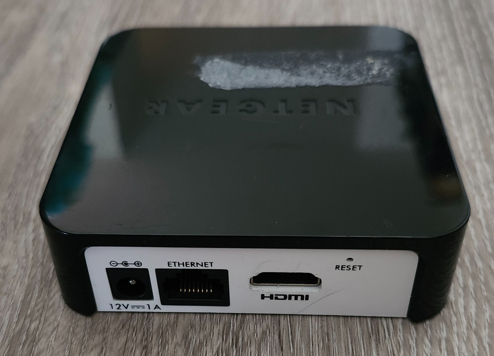 NETGEAR Neo NTV300 WiFi TV Streaming Video Media Player w/Remote & AC Adapter